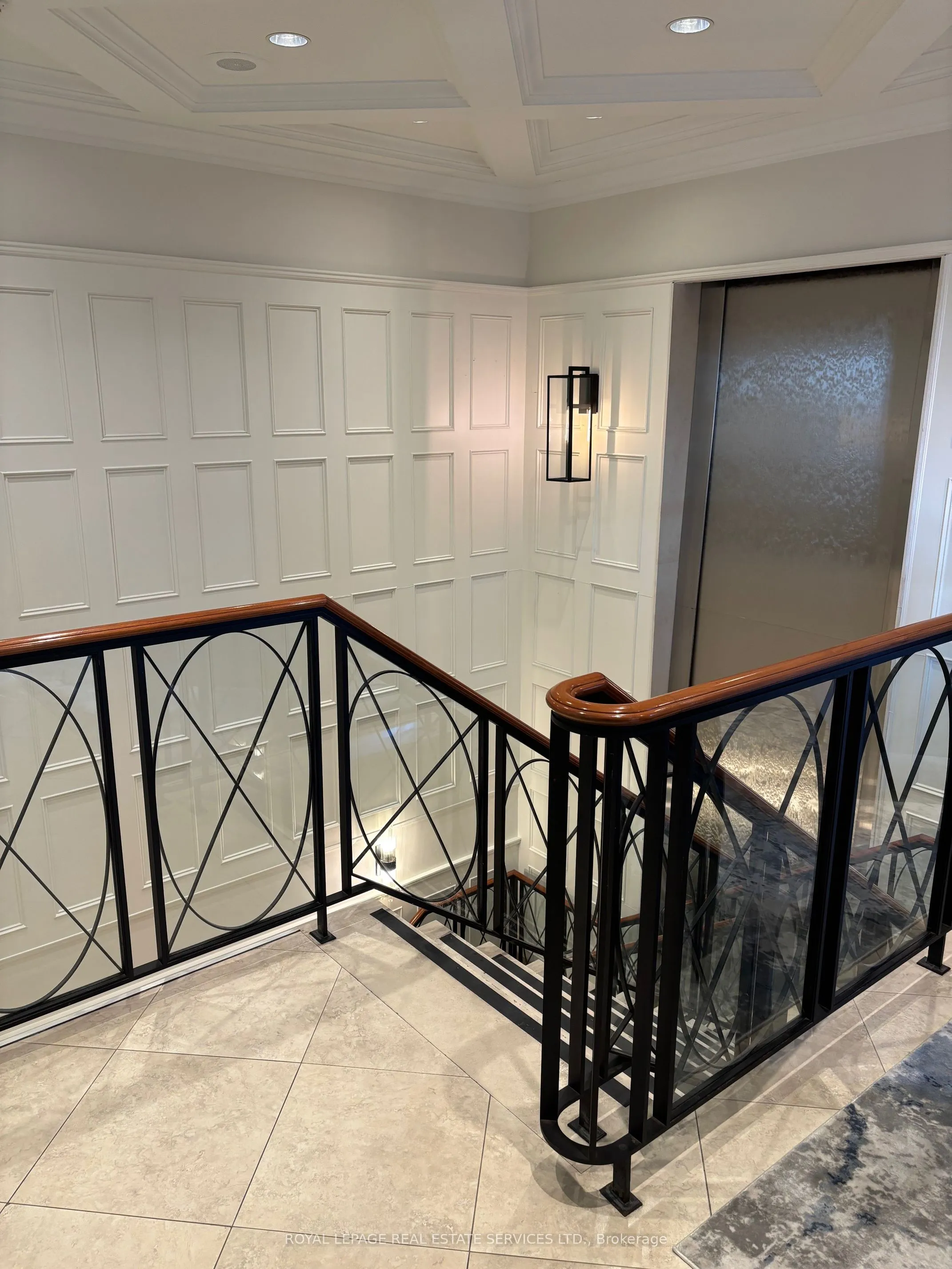 5229 Dundas Street W, #1210