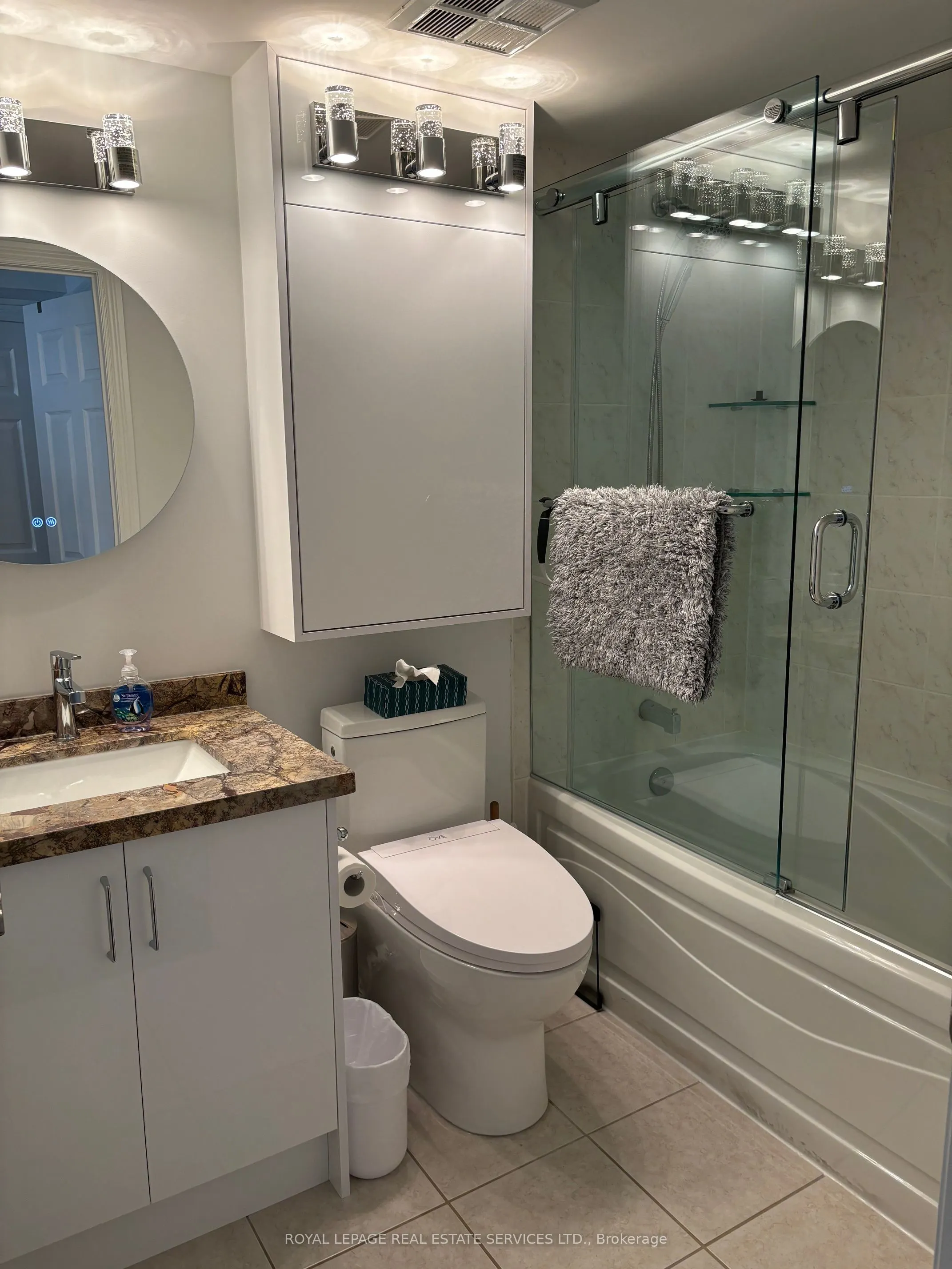 5229 Dundas Street W, #1210