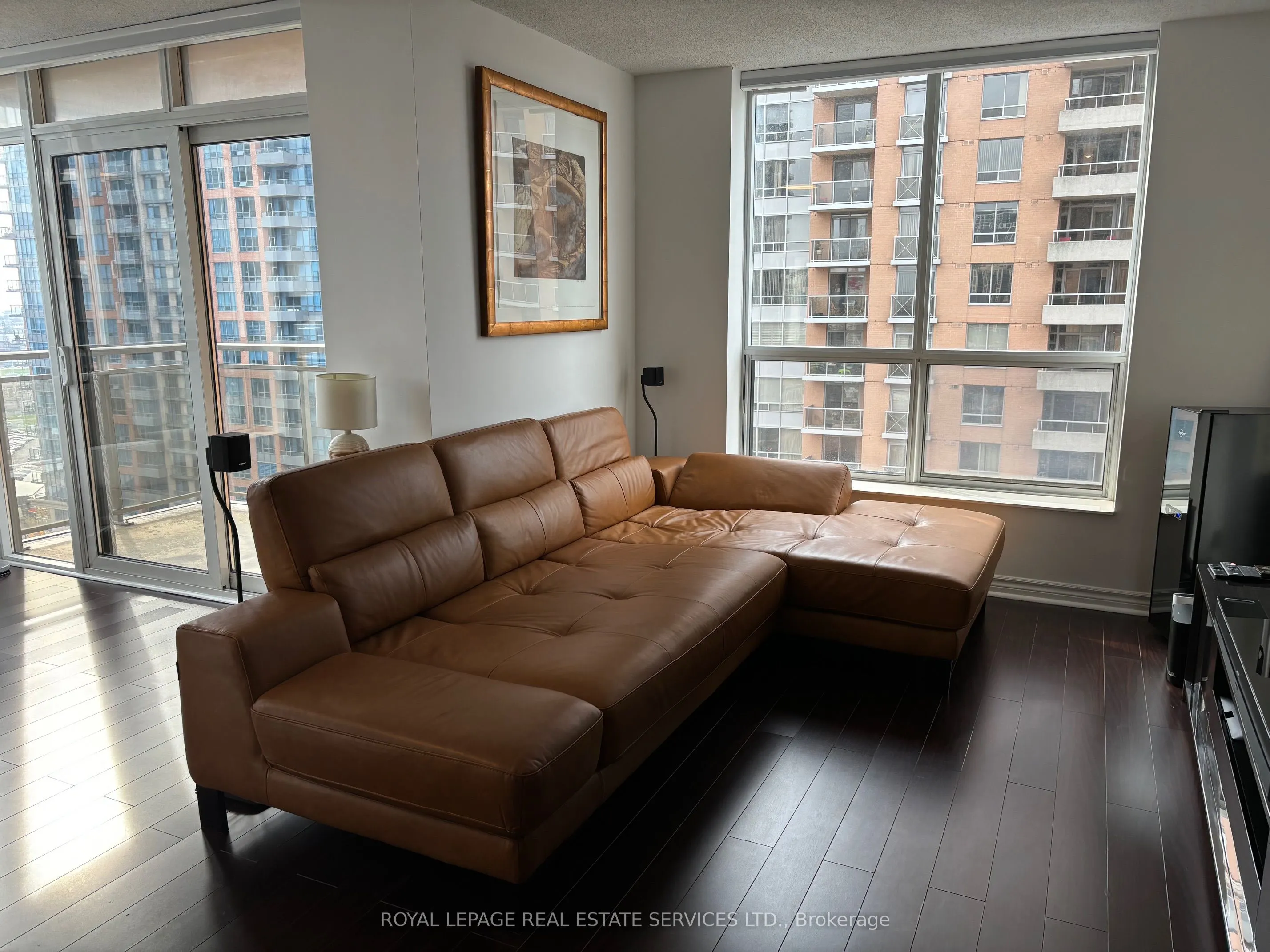 5229 Dundas Street W, #1210