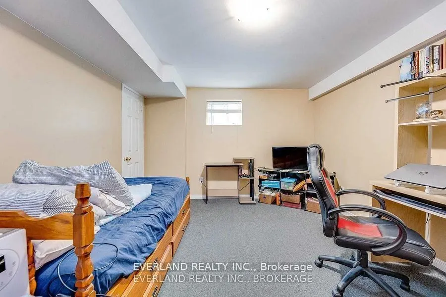 249 Nottingham Dr Drive