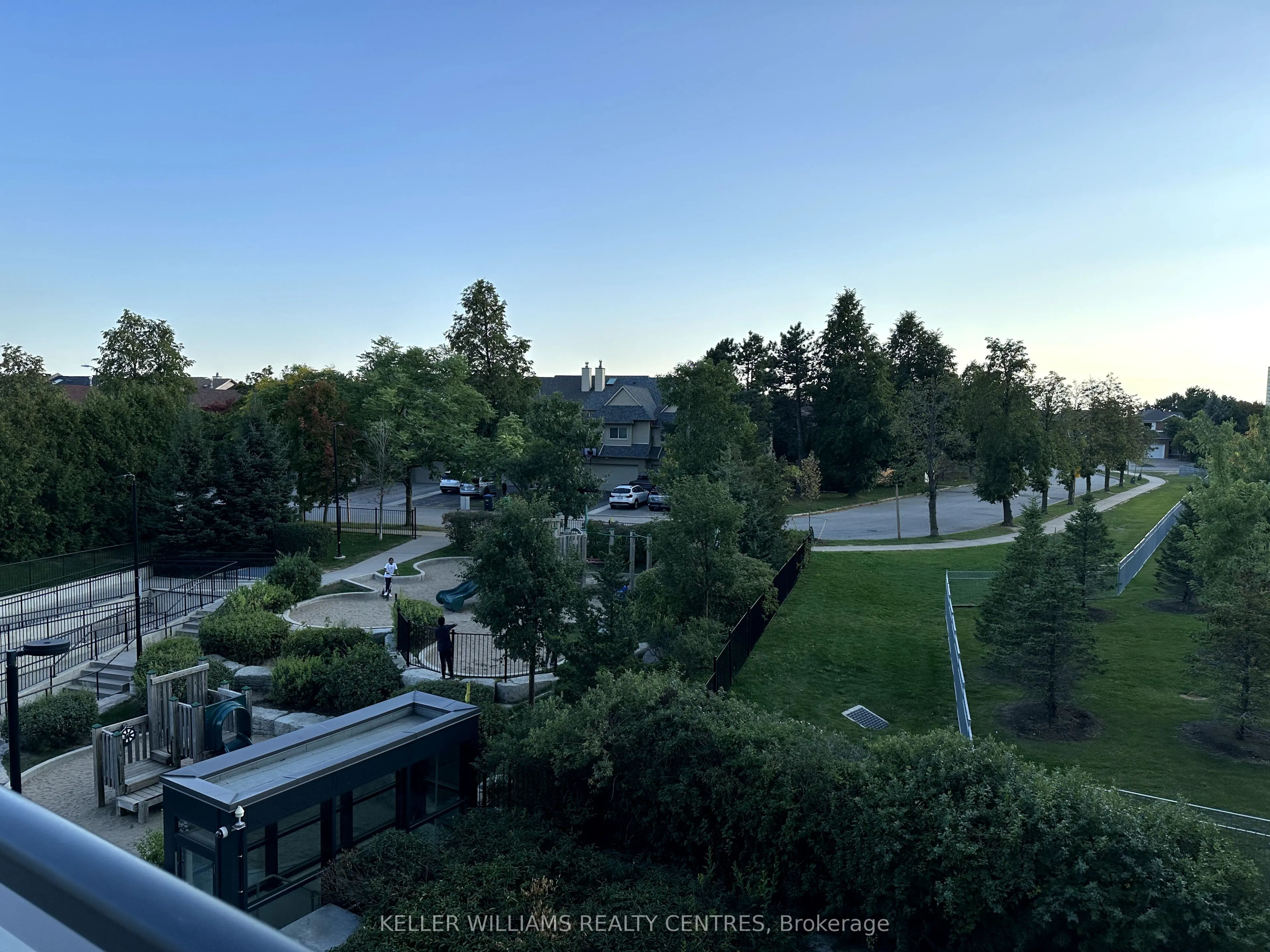 2560 Eglinton Avenue W, #310