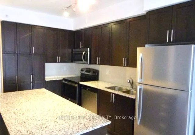 830 Lawrence Avenue W, #622