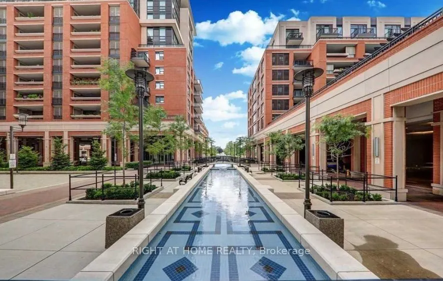 830 Lawrence Avenue W, #622