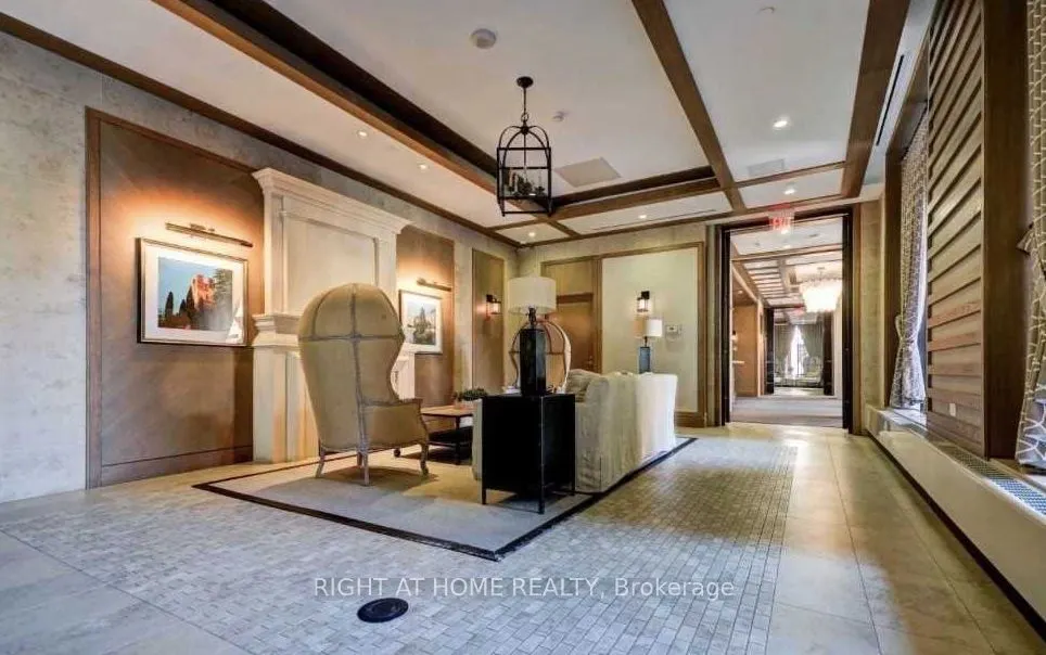 830 Lawrence Avenue W, #622