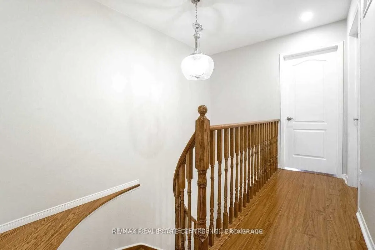 833 Scollard Court, #92