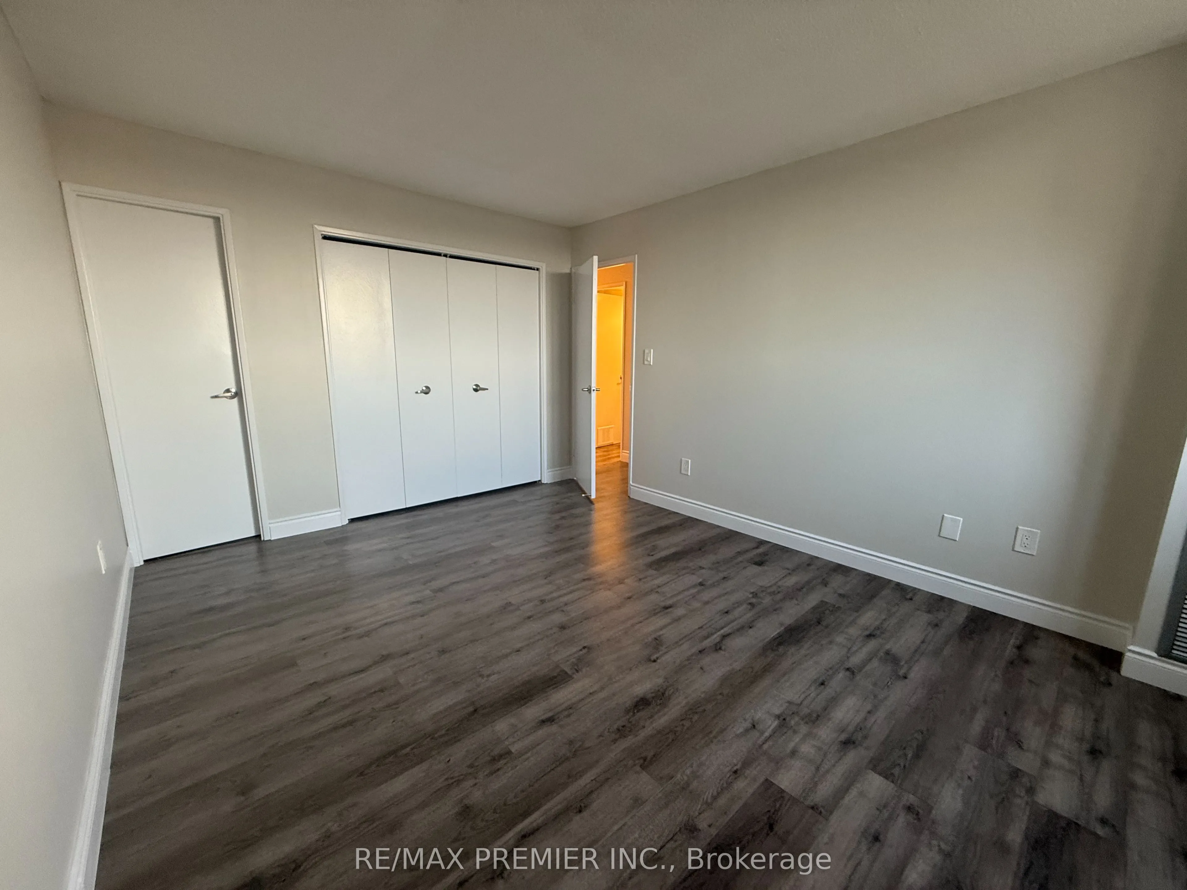 260 Scarlett Road, #1105