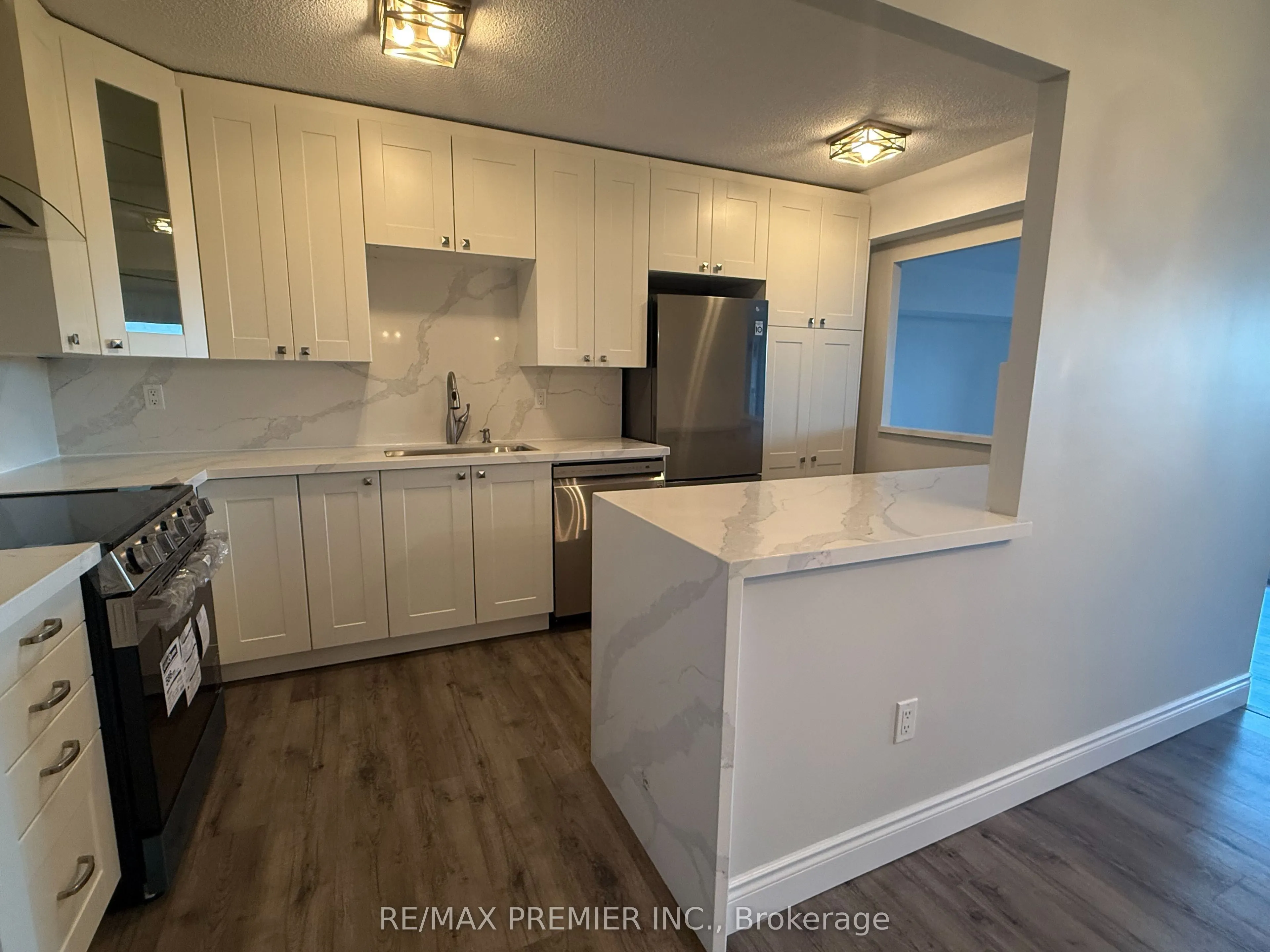 260 Scarlett Road, #1105