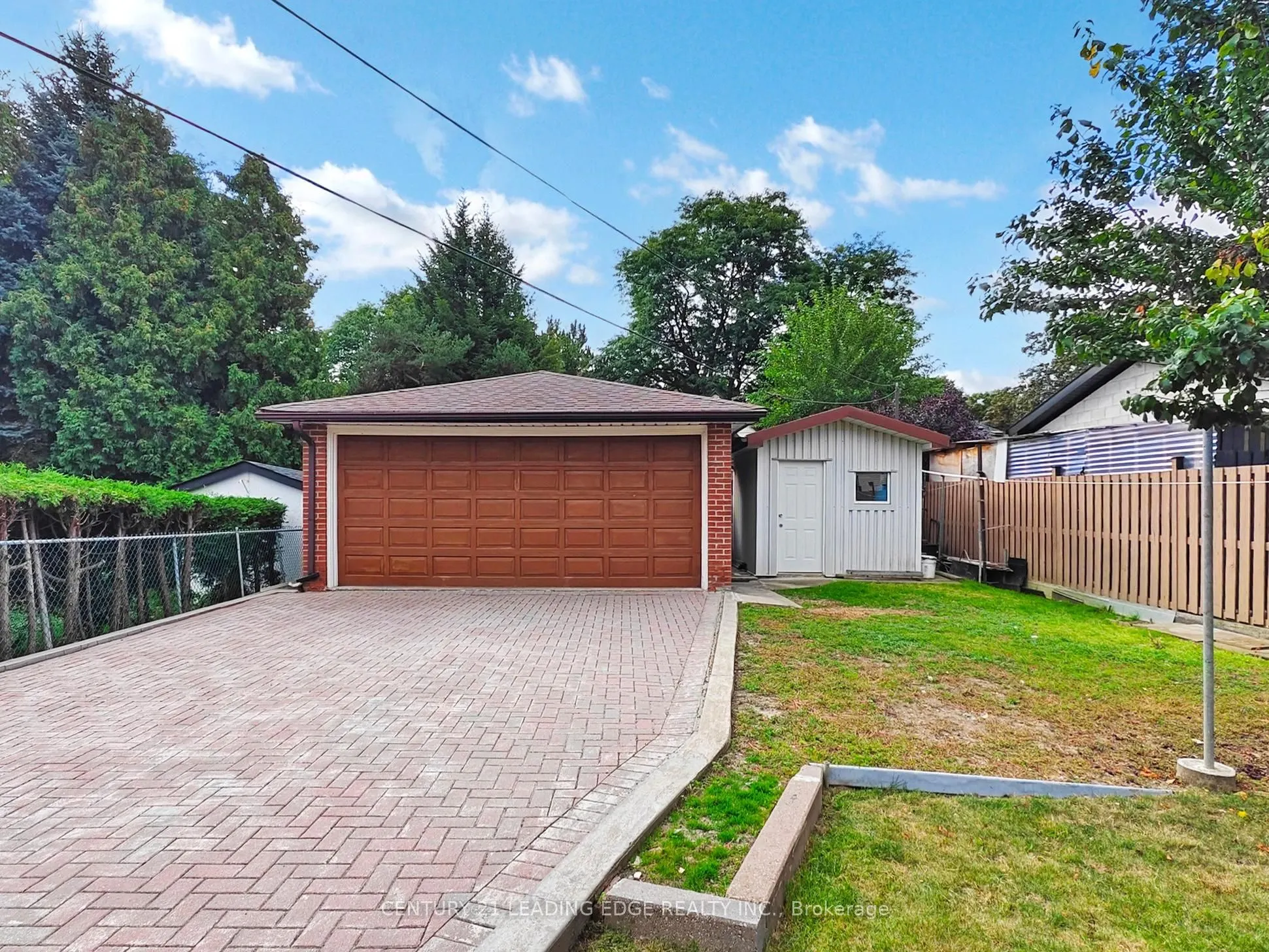 33 Monarchdale Avenue