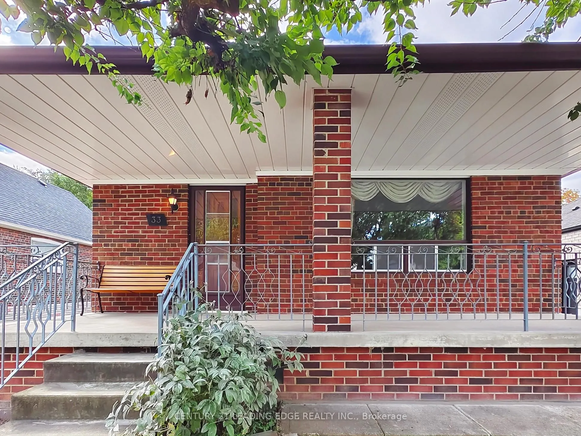 33 Monarchdale Avenue