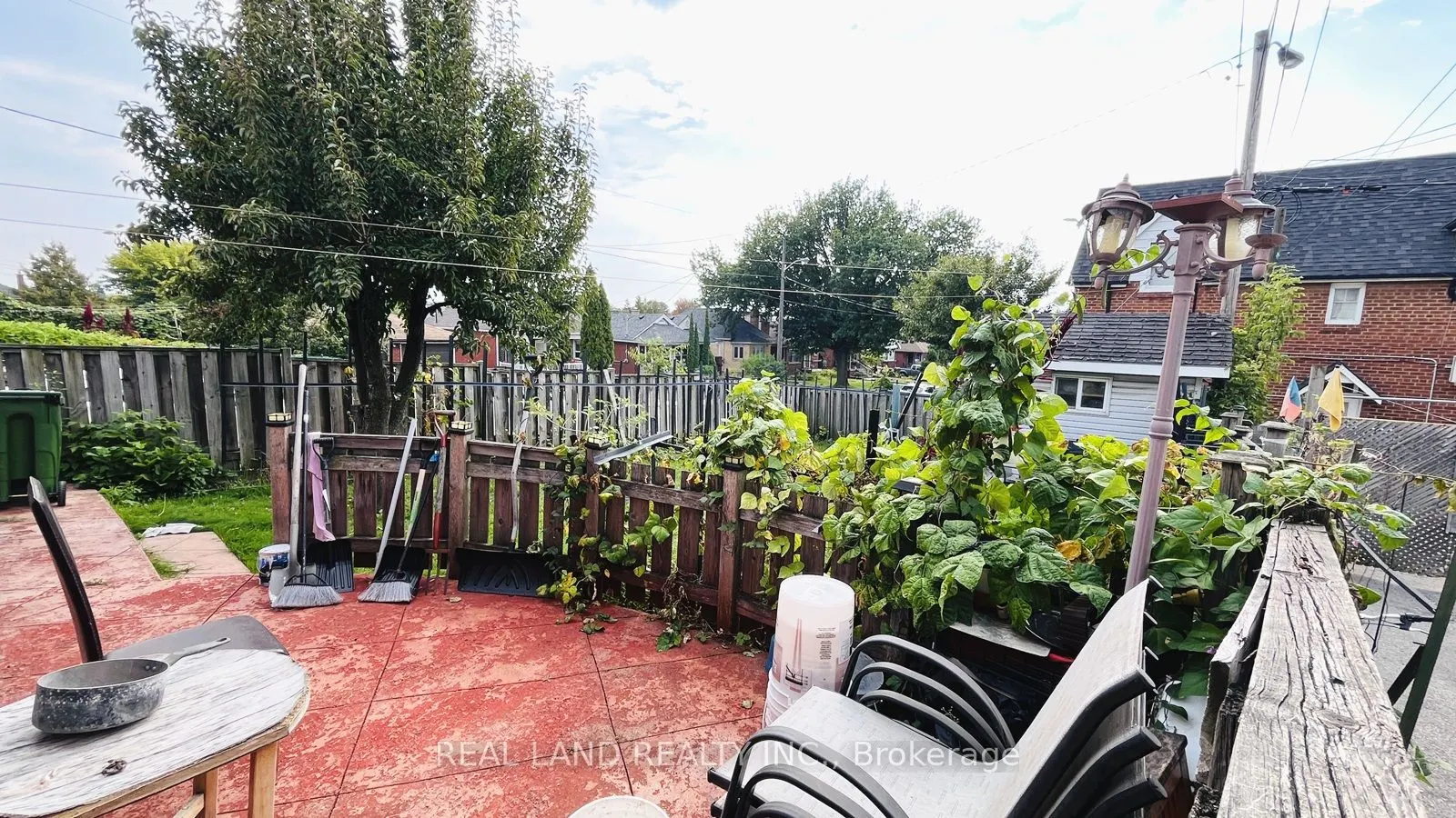 252 Scott Road, #Main