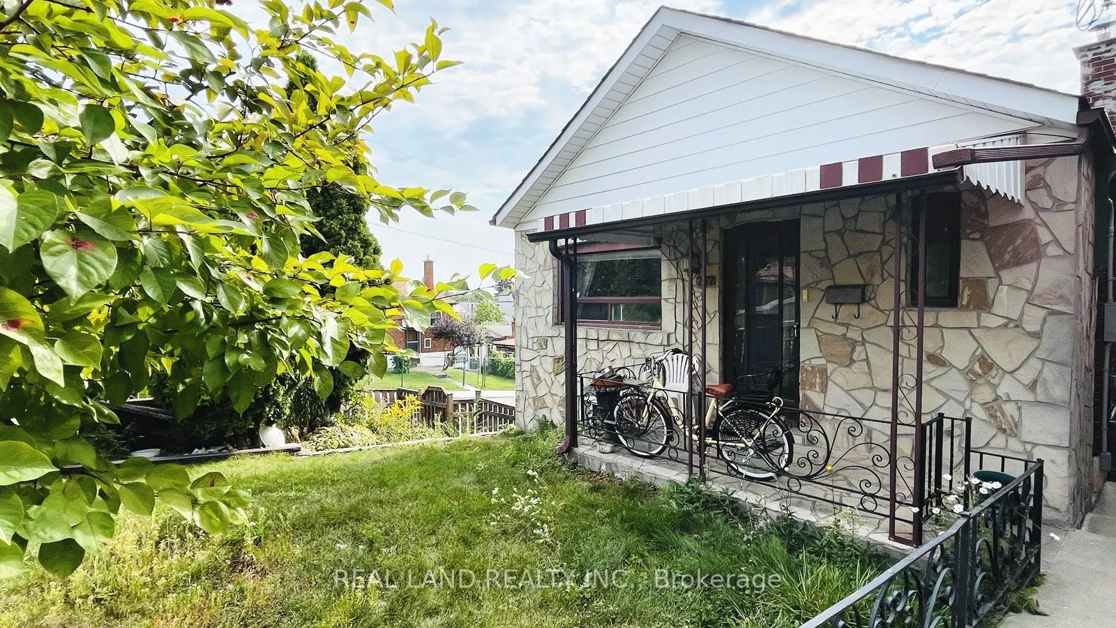 252 Scott Road, #Main
