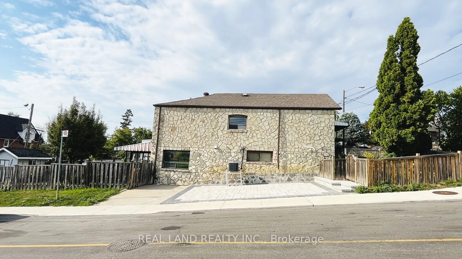 252 Scott Road, #Main