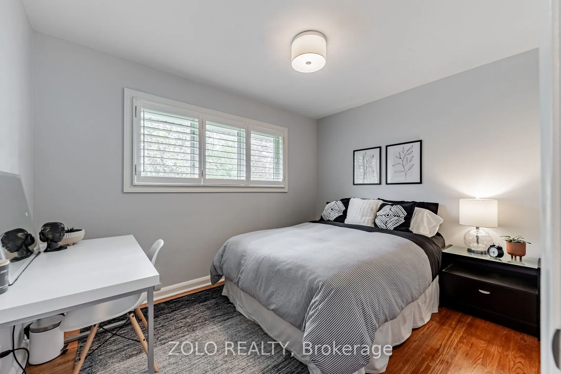 82 Riverhead Drive