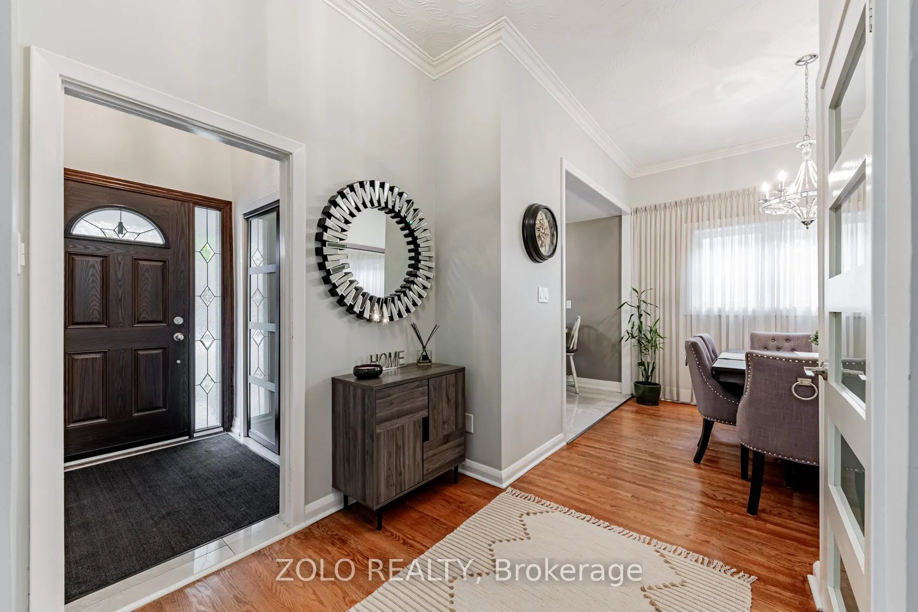 82 Riverhead Drive