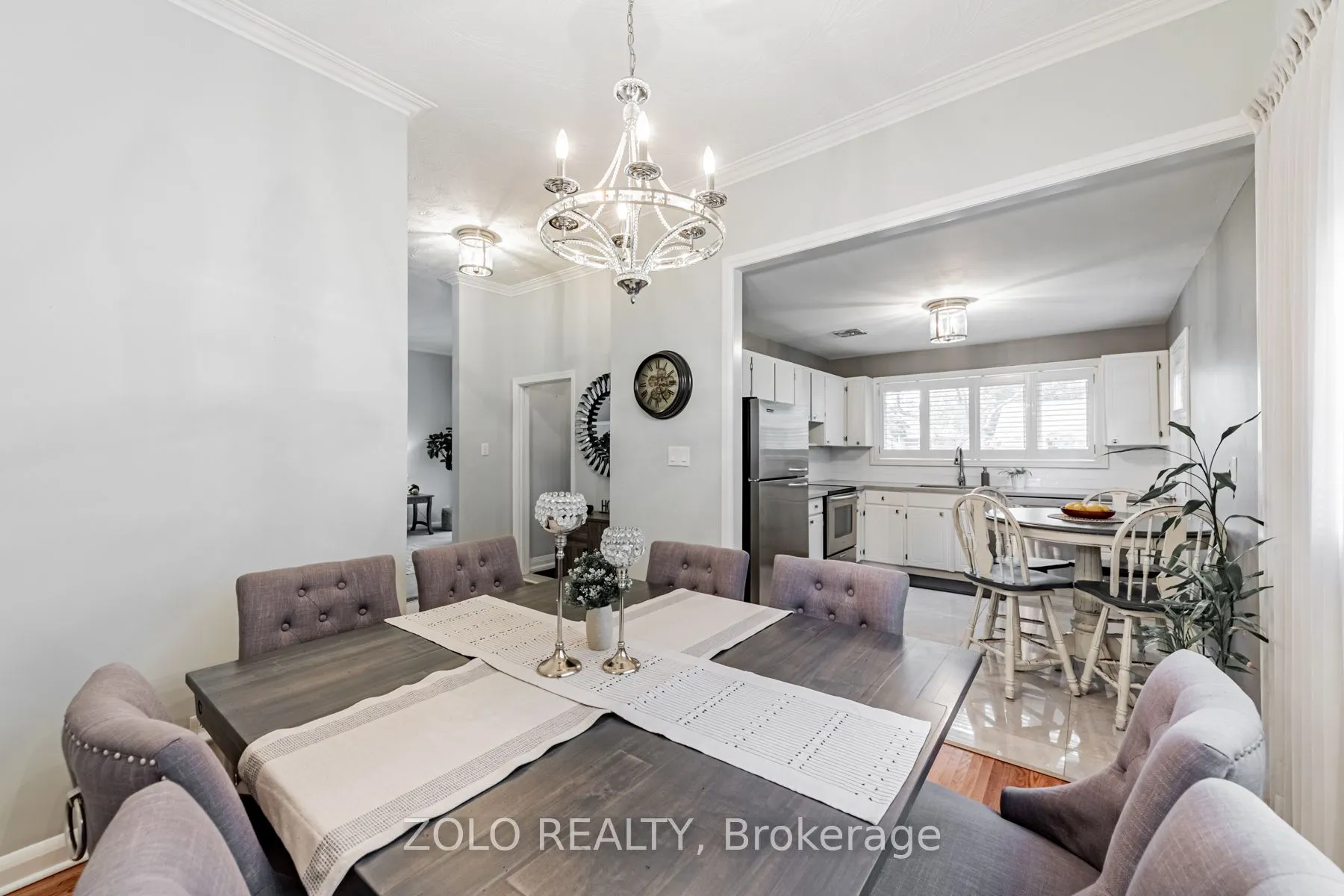 82 Riverhead Drive