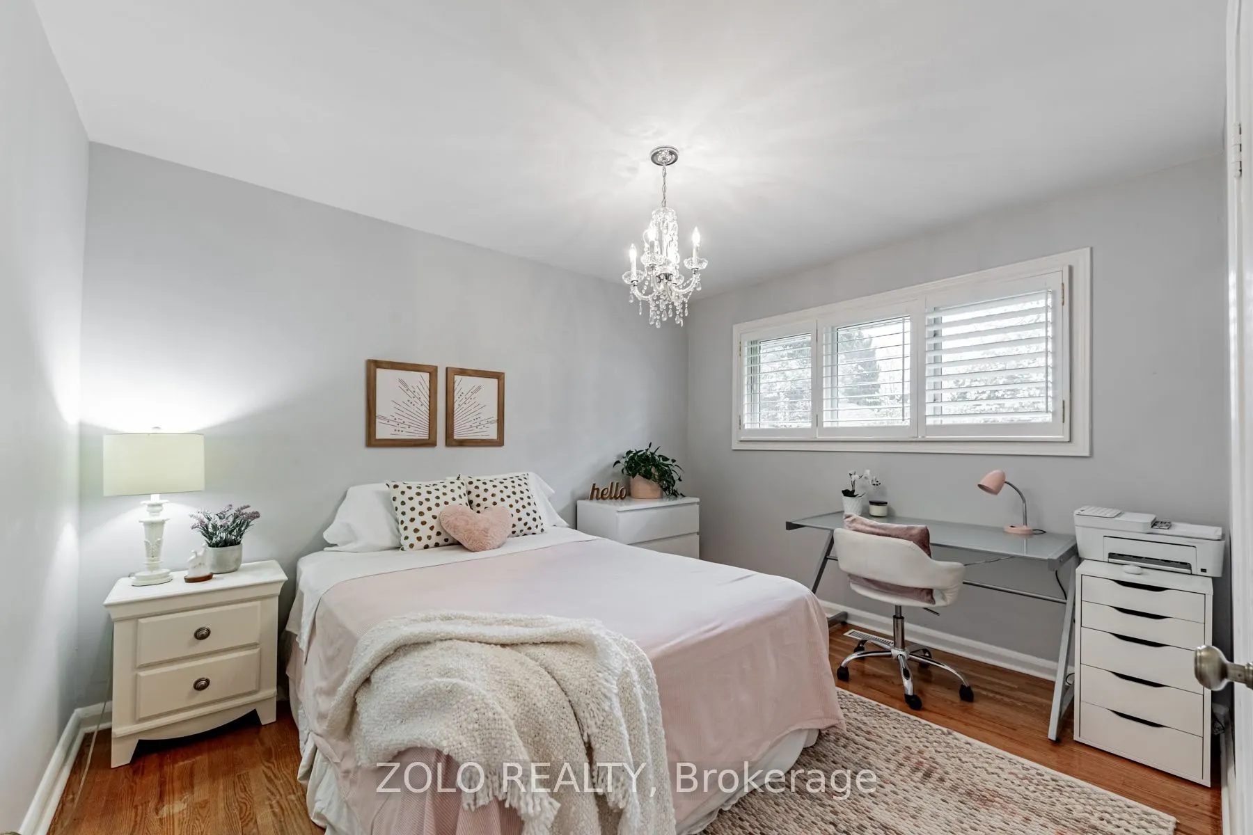 82 Riverhead Drive
