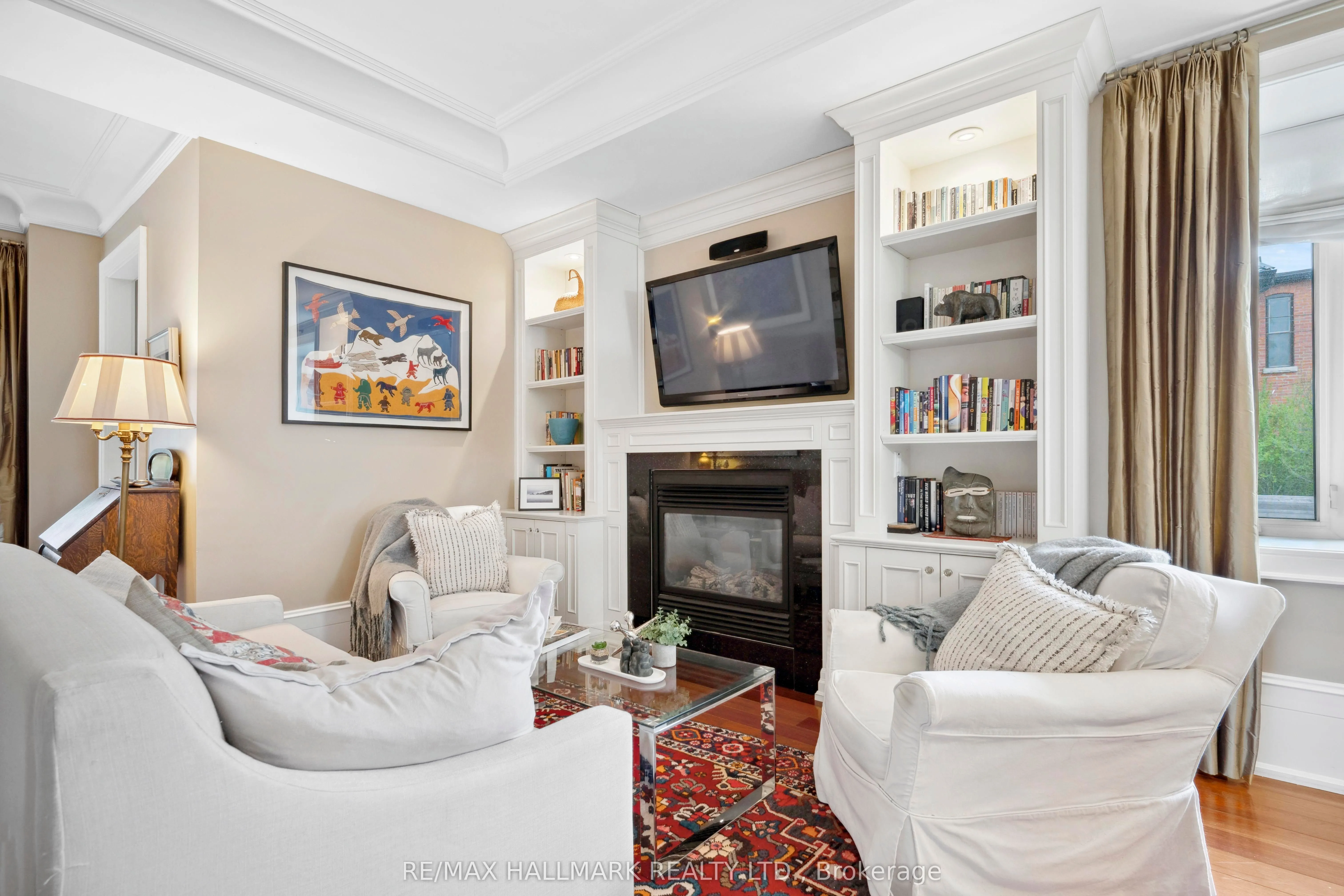 85 Sorauren Avenue