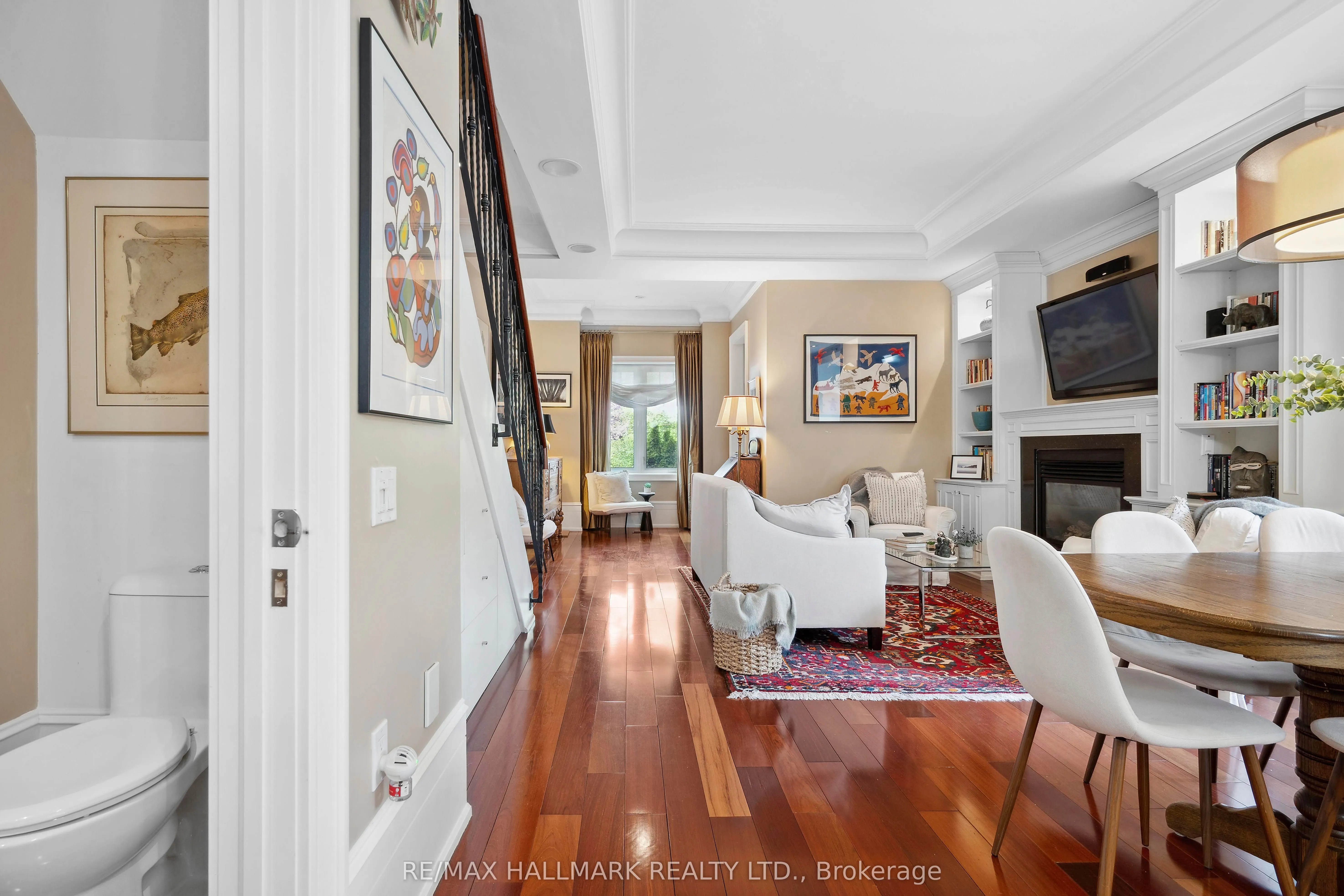 85 Sorauren Avenue
