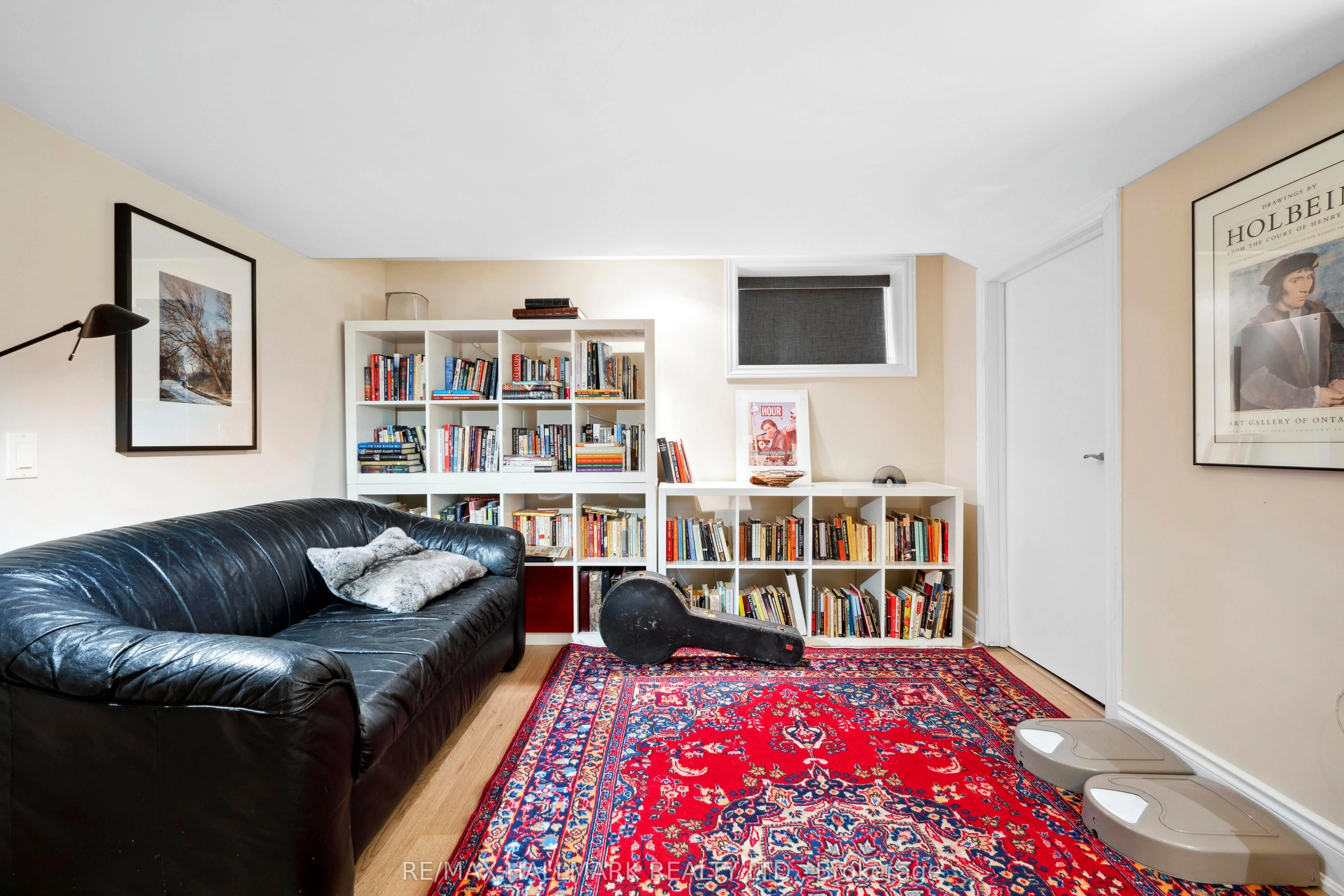85 Sorauren Avenue