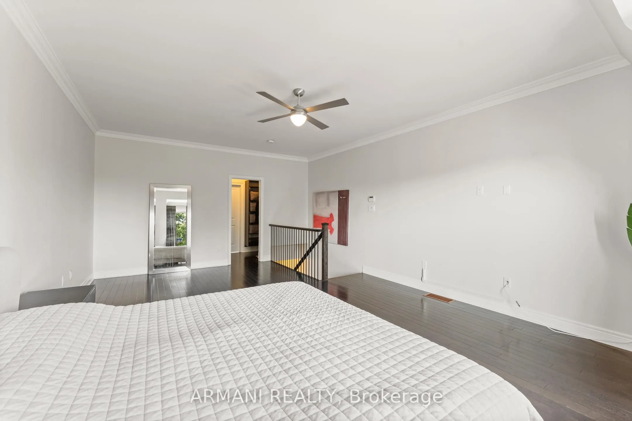 10 Lobo Mews