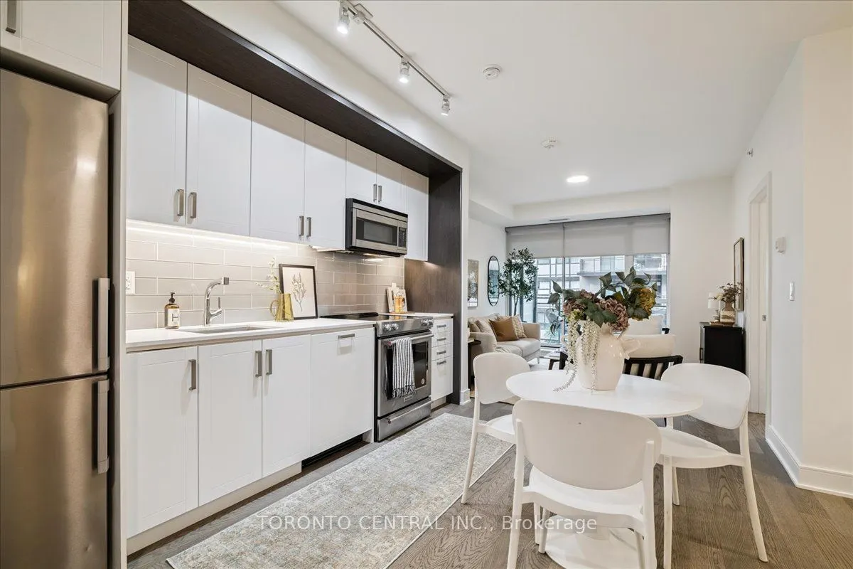 1575 Lakeshore Road W, #237