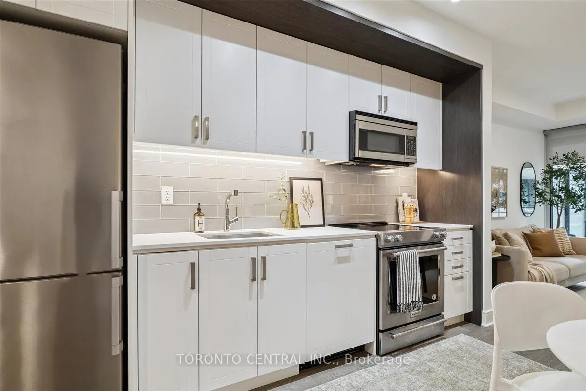 1575 Lakeshore Road W, #237