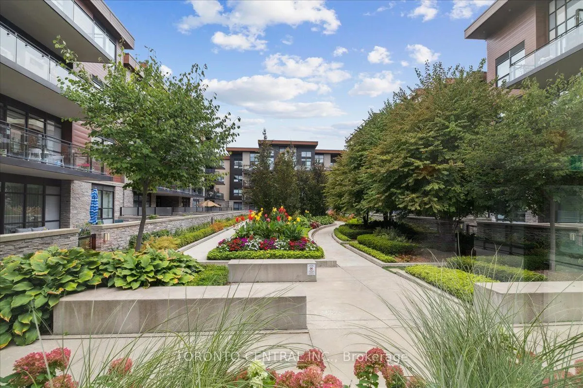 1575 Lakeshore Road W, #237