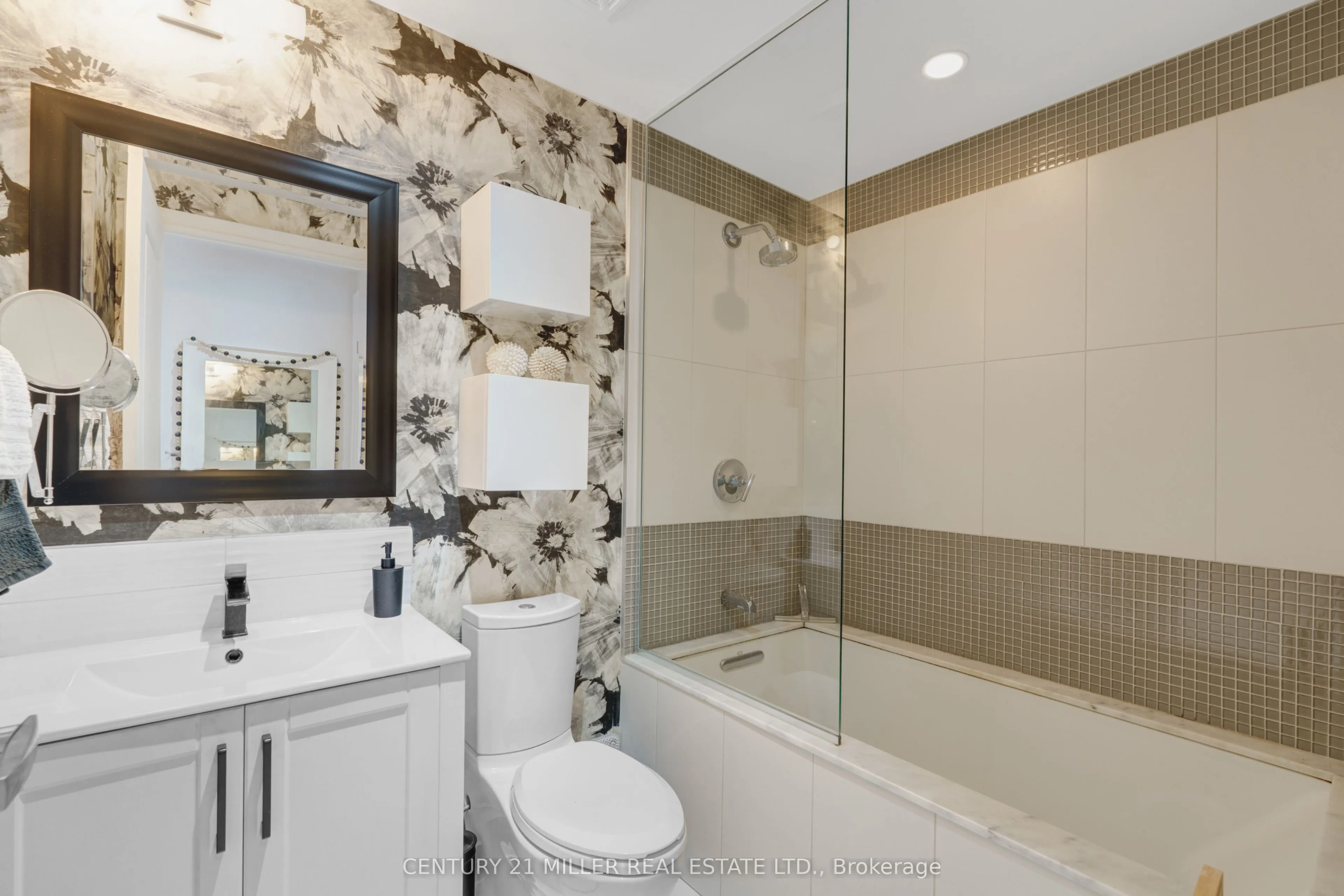 3500 Lakeshore Road W, #511