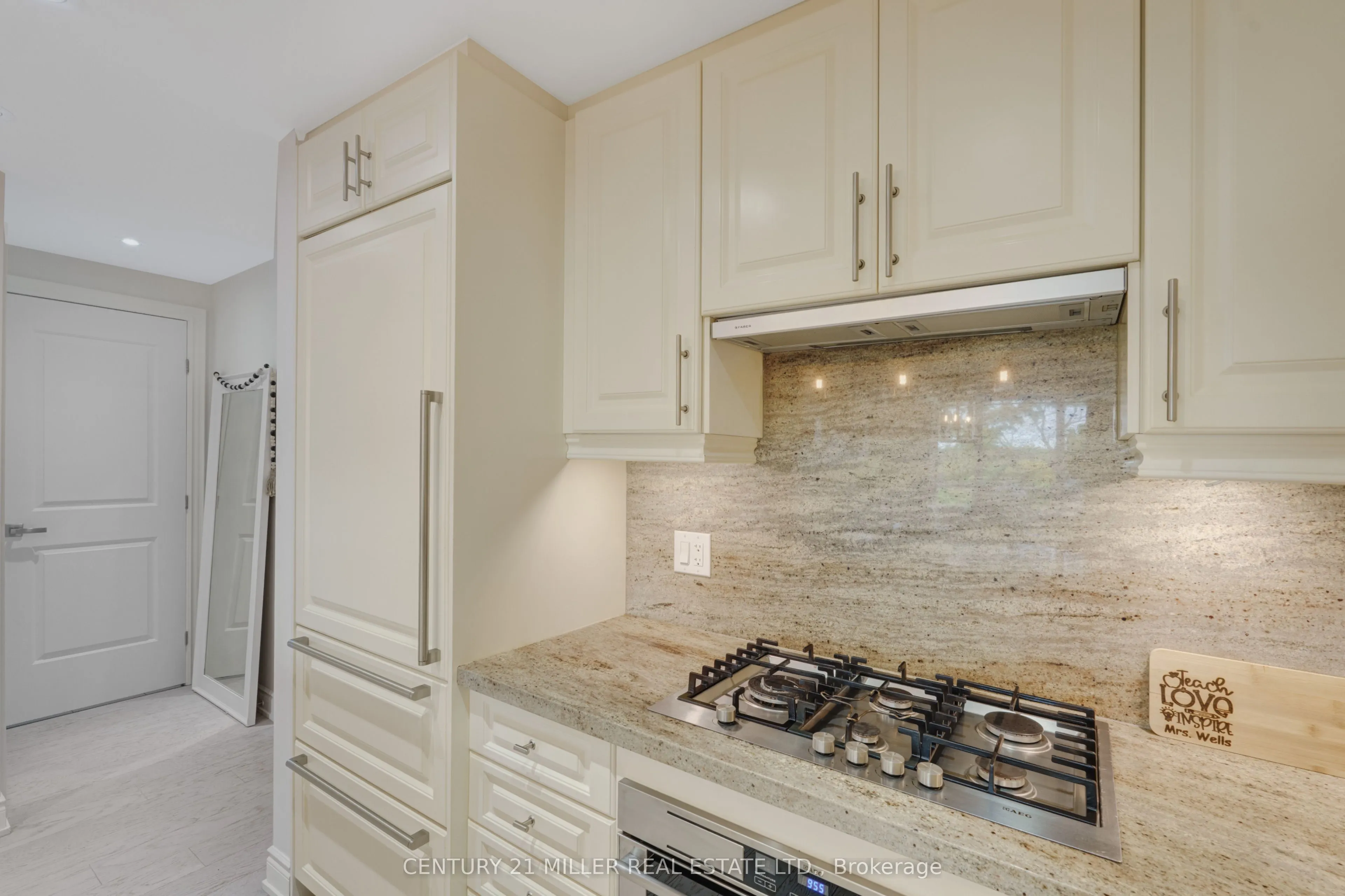 3500 Lakeshore Road W, #511