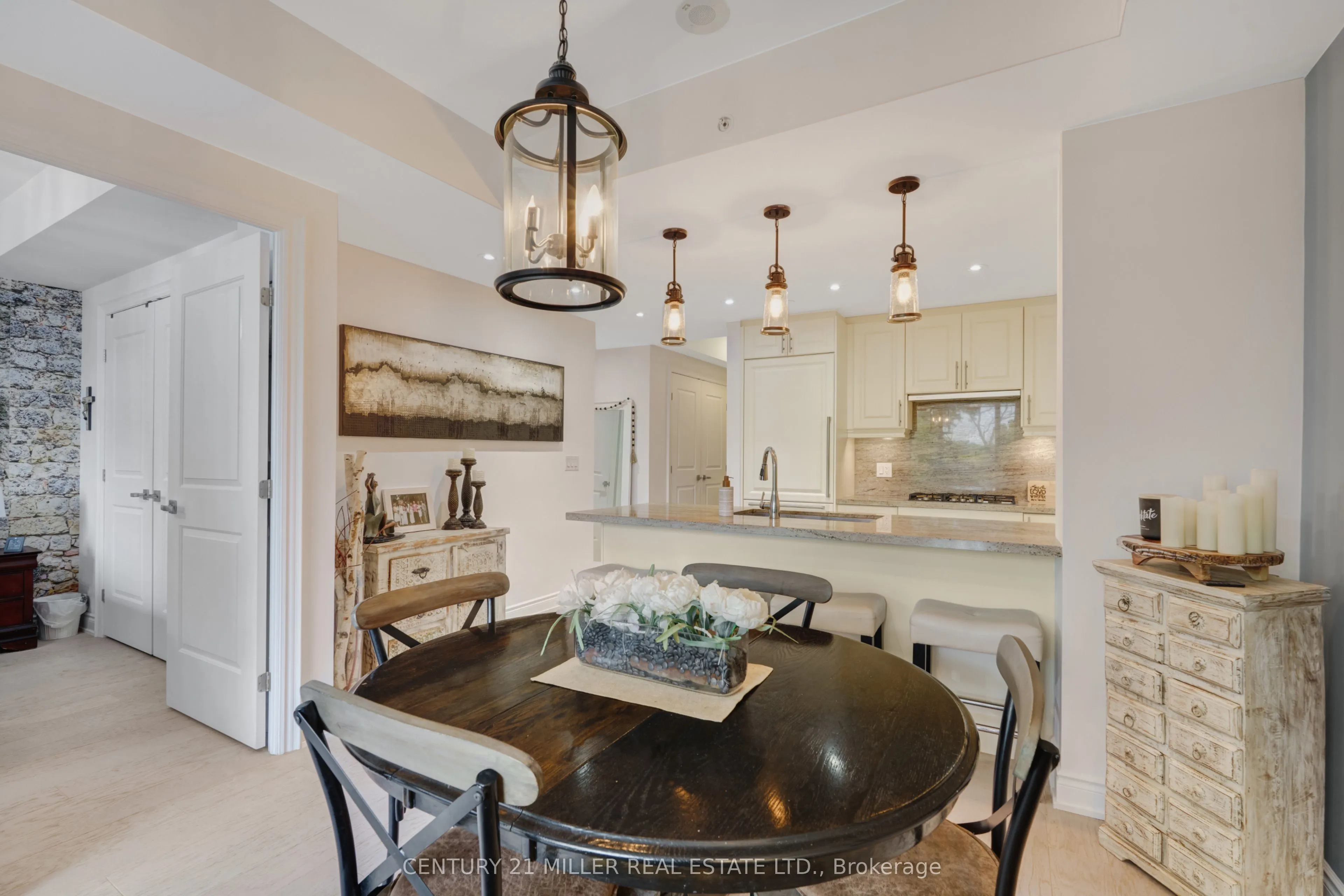 3500 Lakeshore Road W, #511