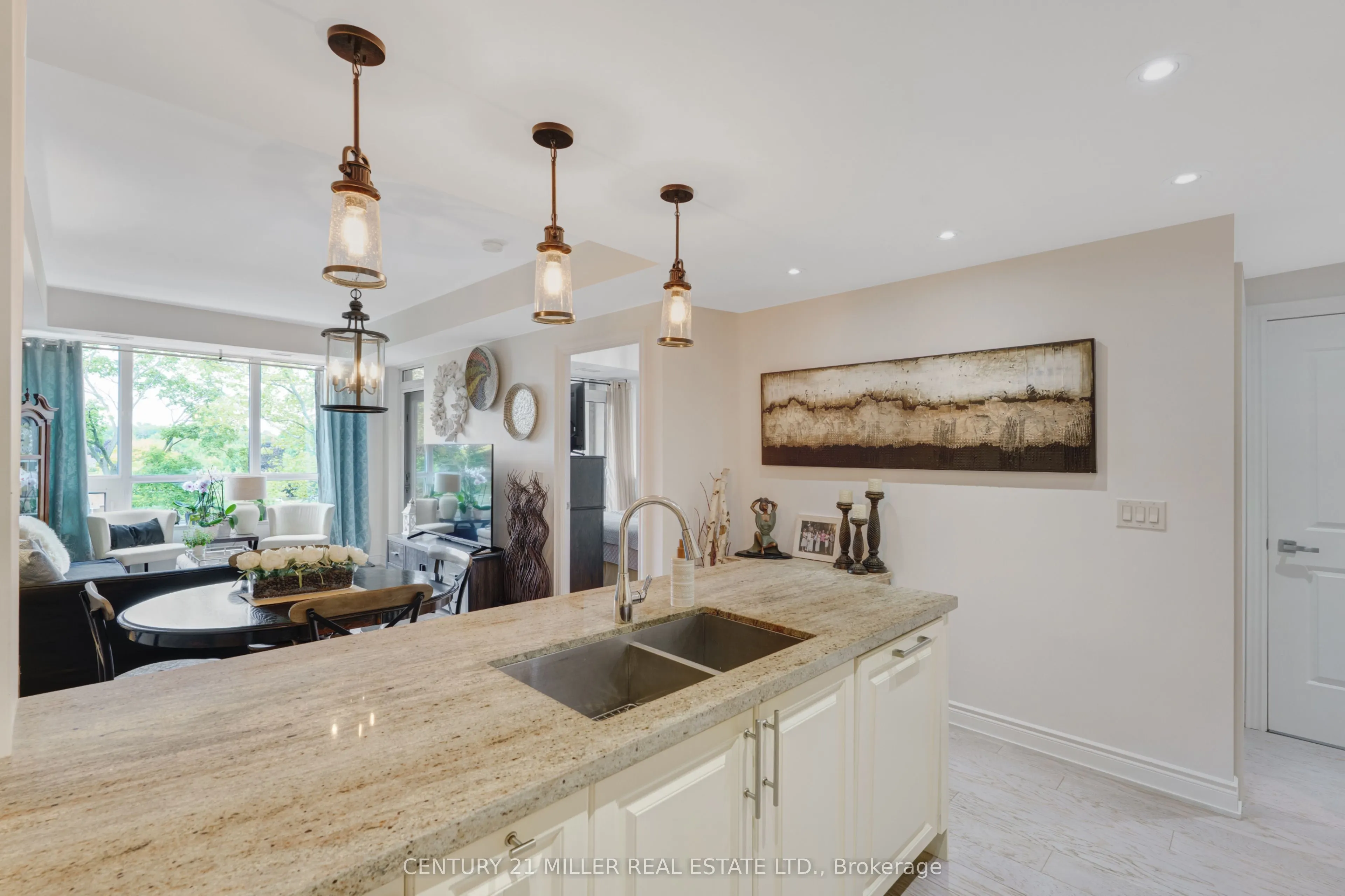 3500 Lakeshore Road W, #511