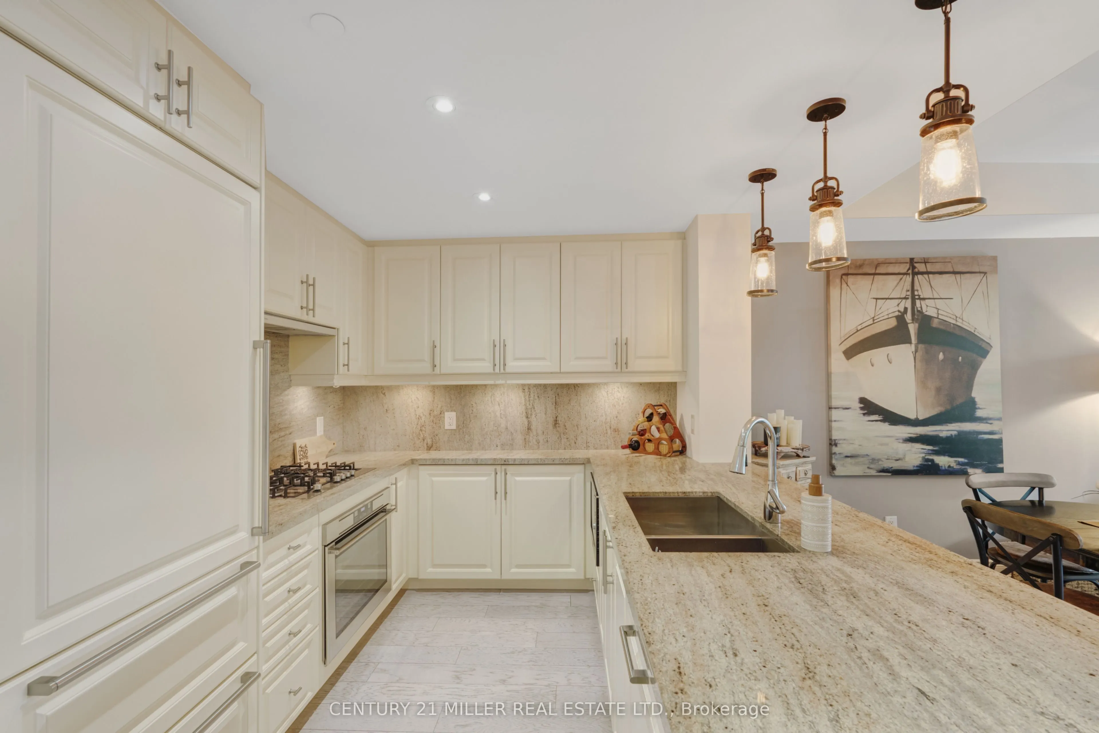 3500 Lakeshore Road W, #511