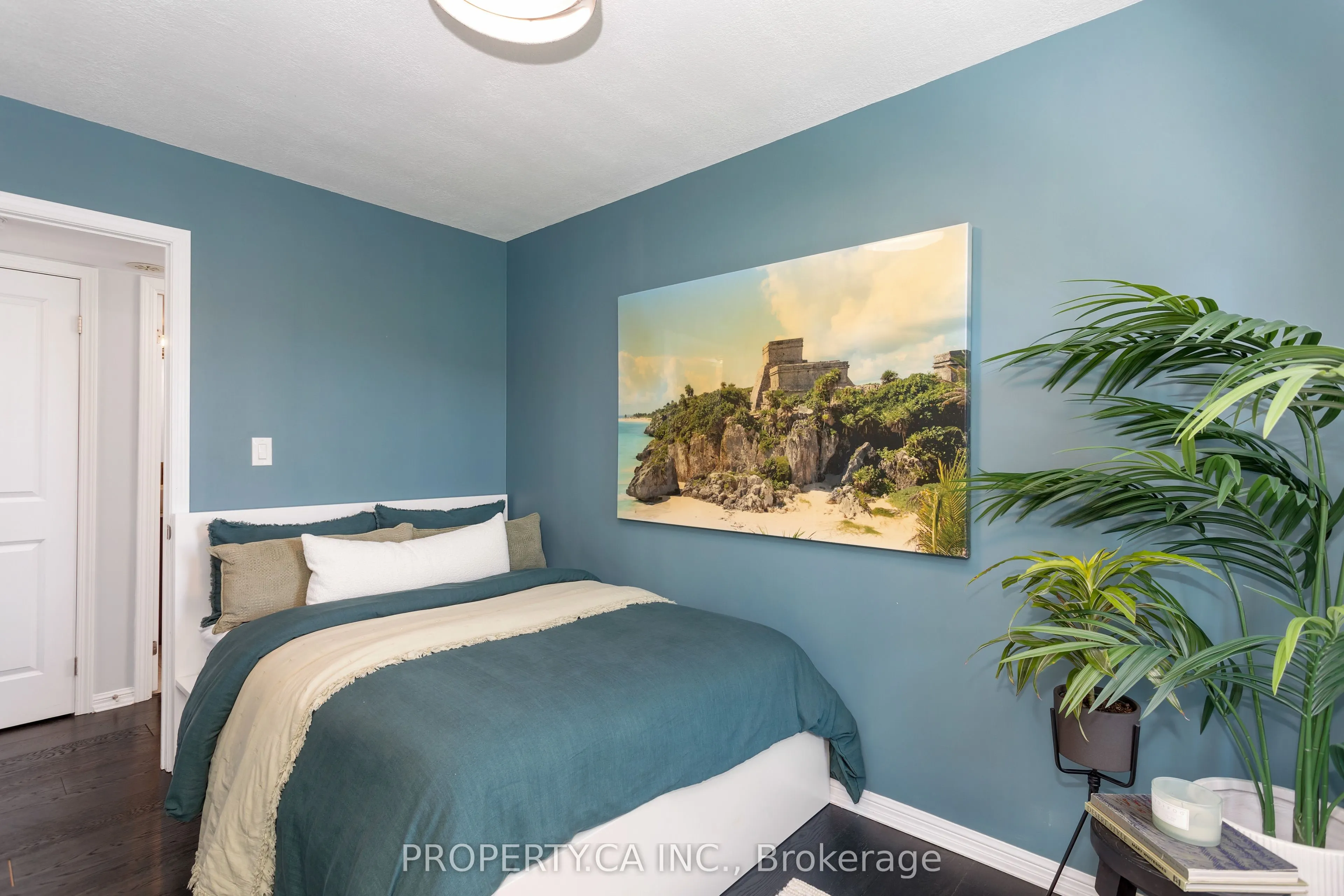6 Foundry Avenue, #256