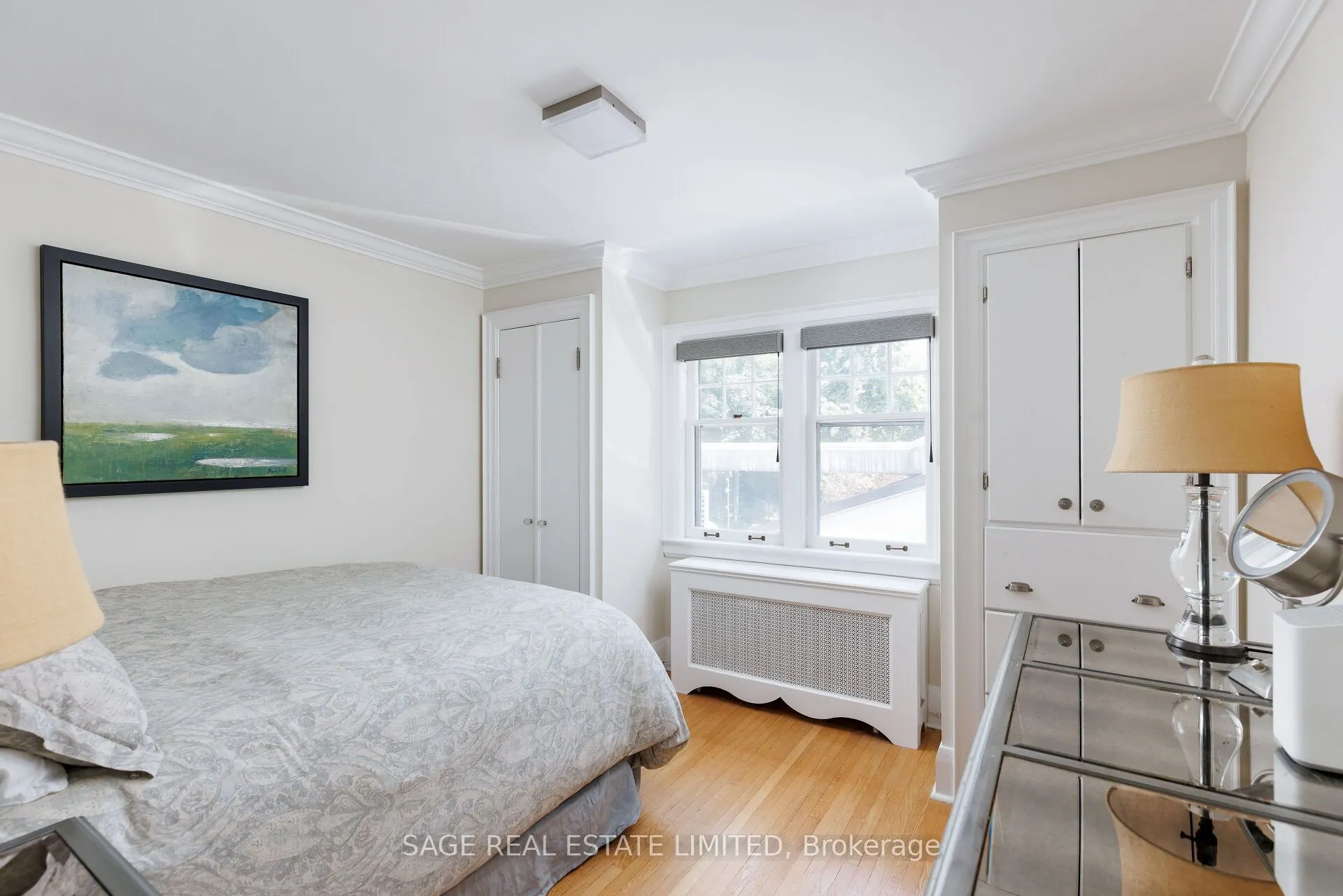 35 Grenview Boulevard N