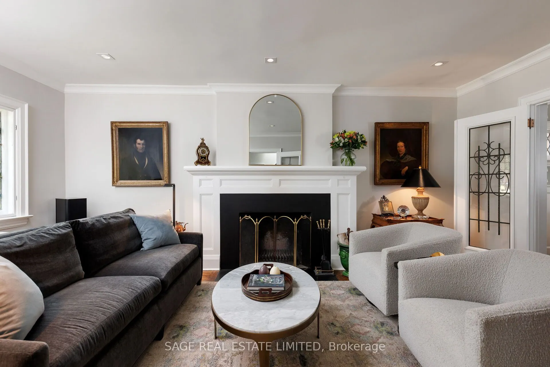 35 Grenview Boulevard N