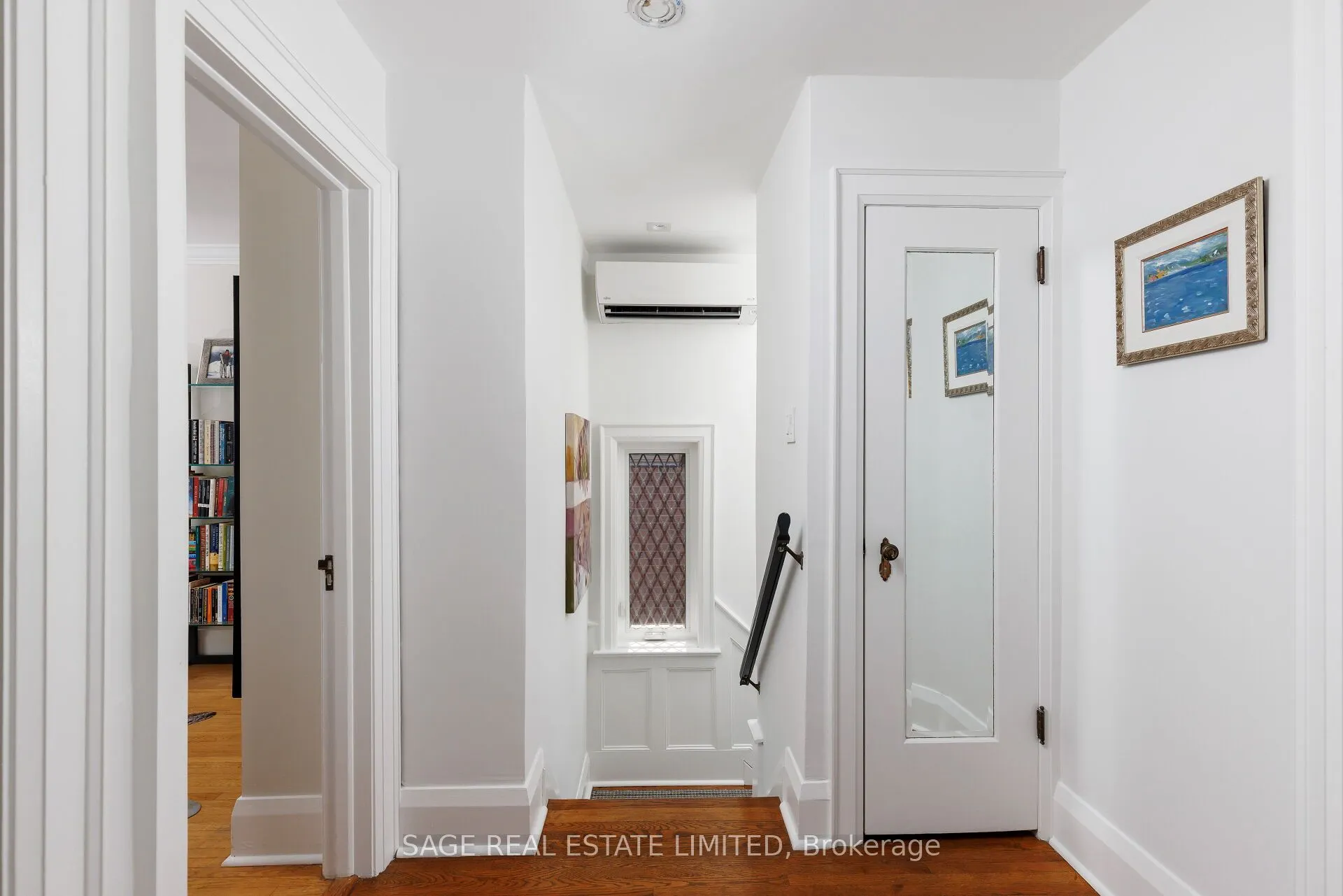 35 Grenview Boulevard N
