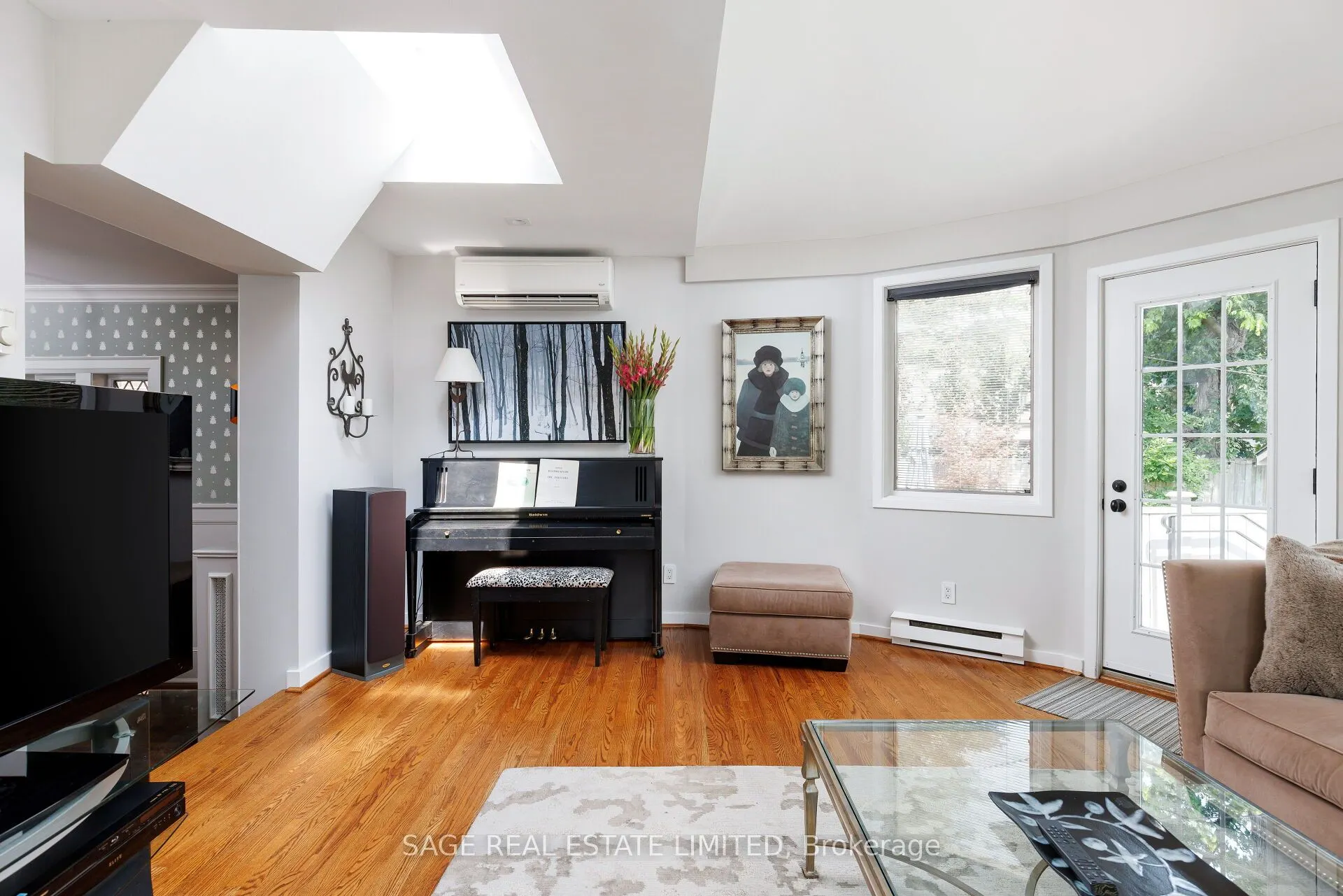 35 Grenview Boulevard N
