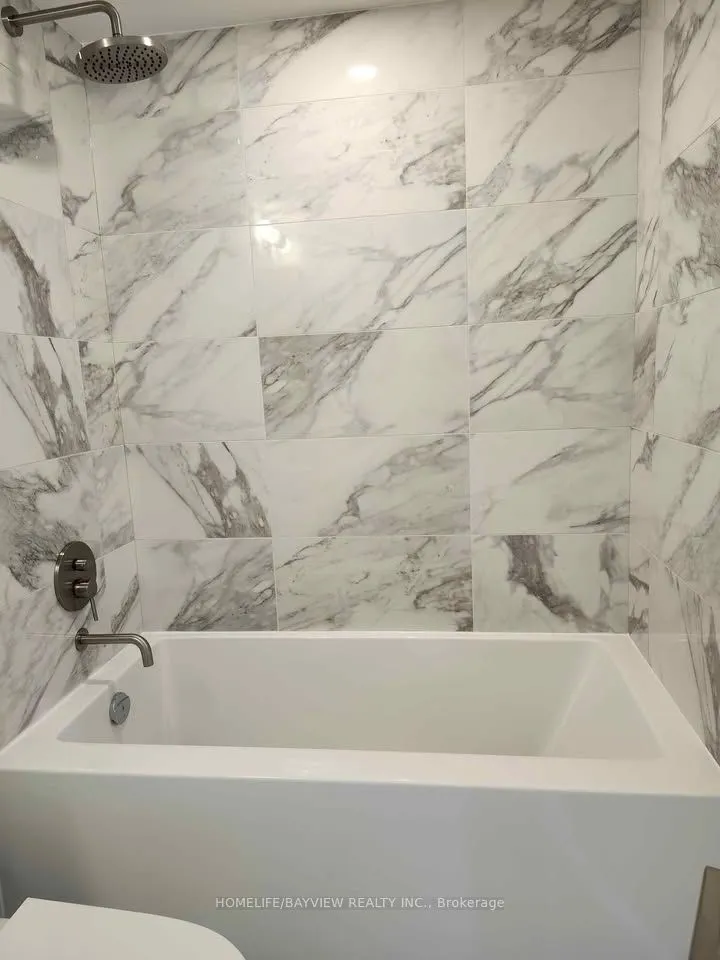 1100 sheppard Avenue W, #111