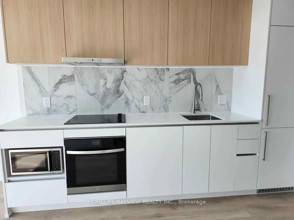 1100 sheppard Avenue W, #111
