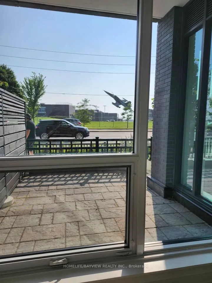1100 sheppard Avenue W, #111