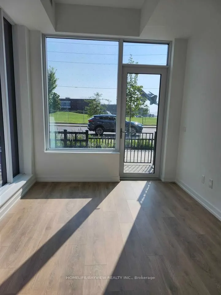 1100 sheppard Avenue W, #111