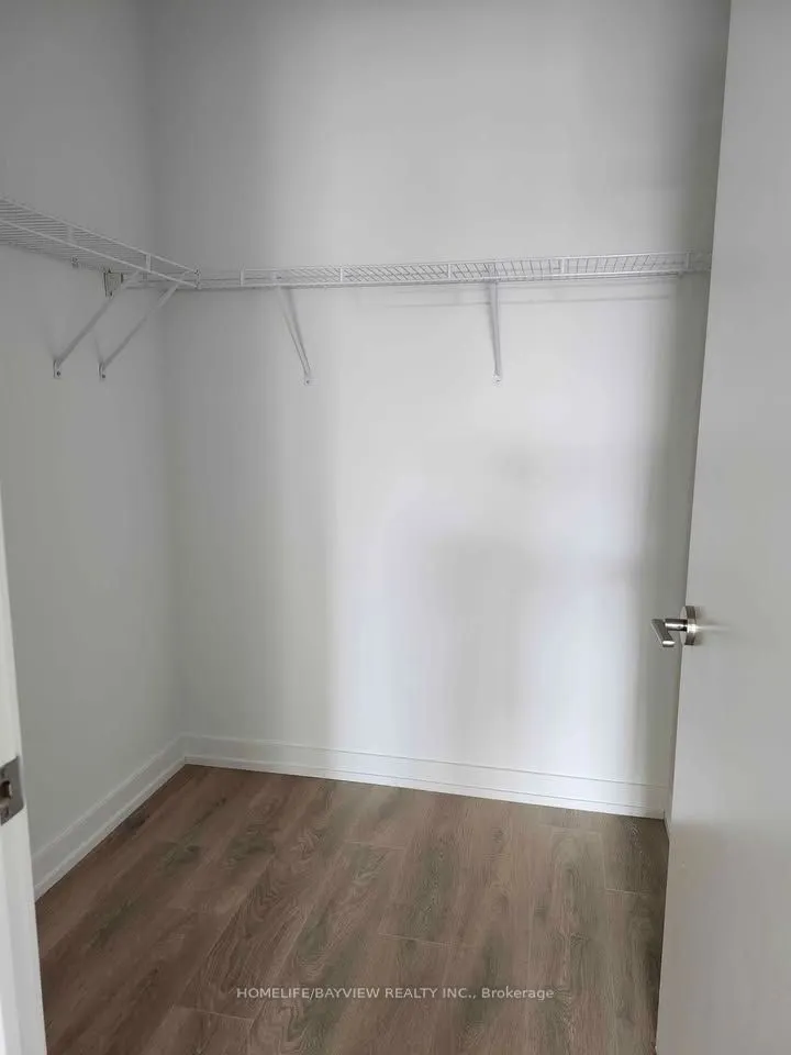 1100 sheppard Avenue W, #111
