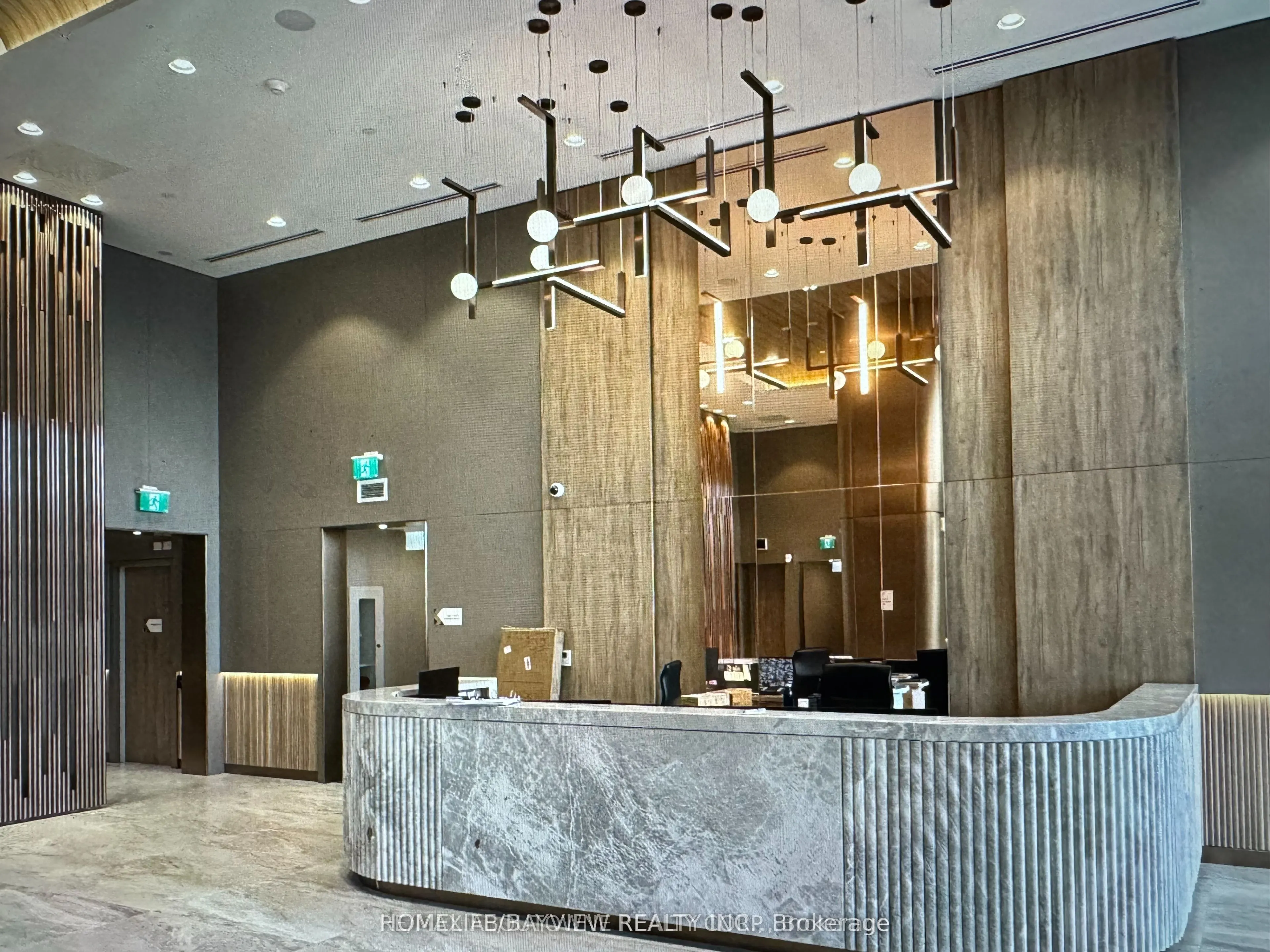 1100 sheppard Avenue W, #111