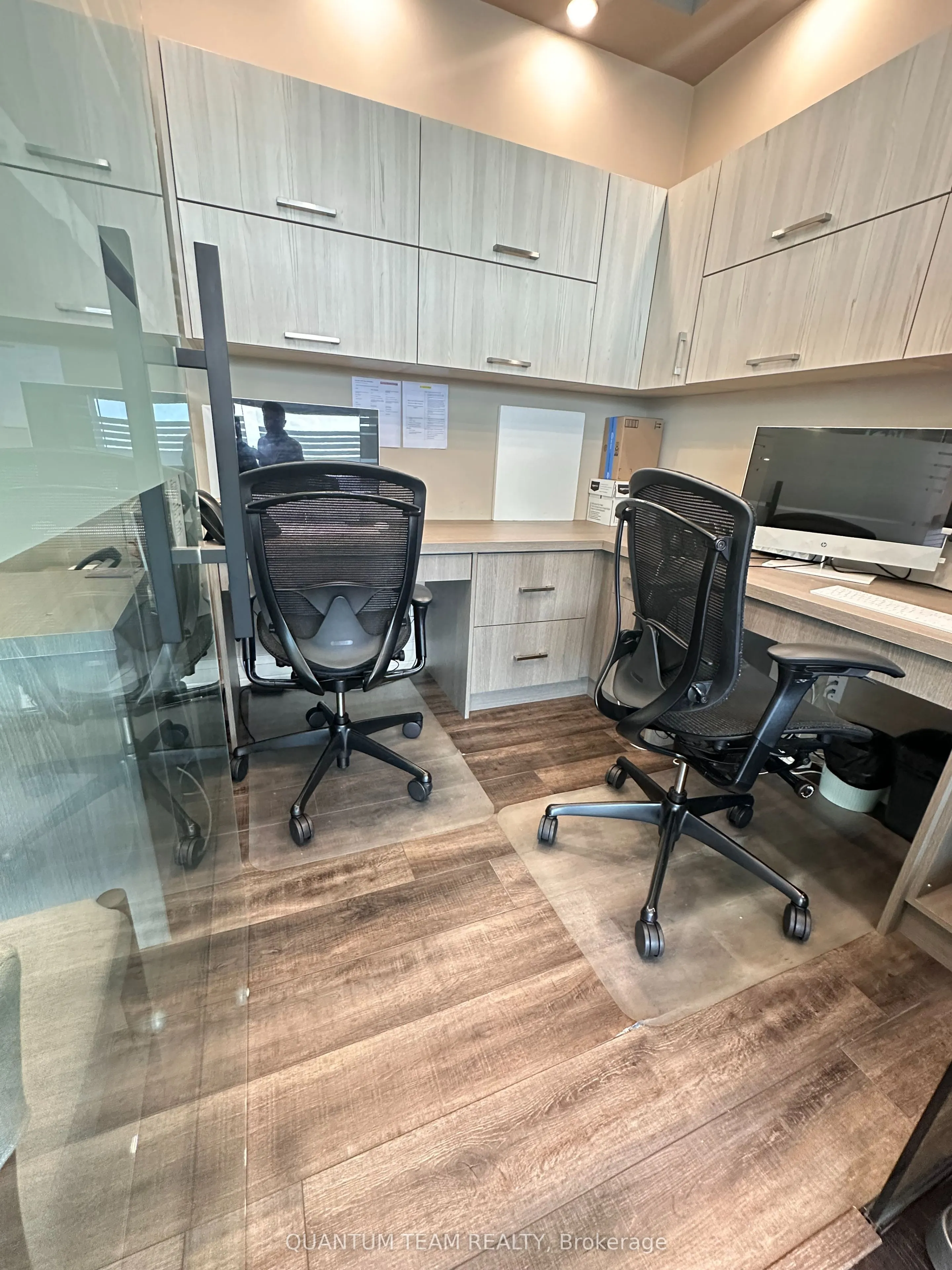 218 Export Boulevard, #310