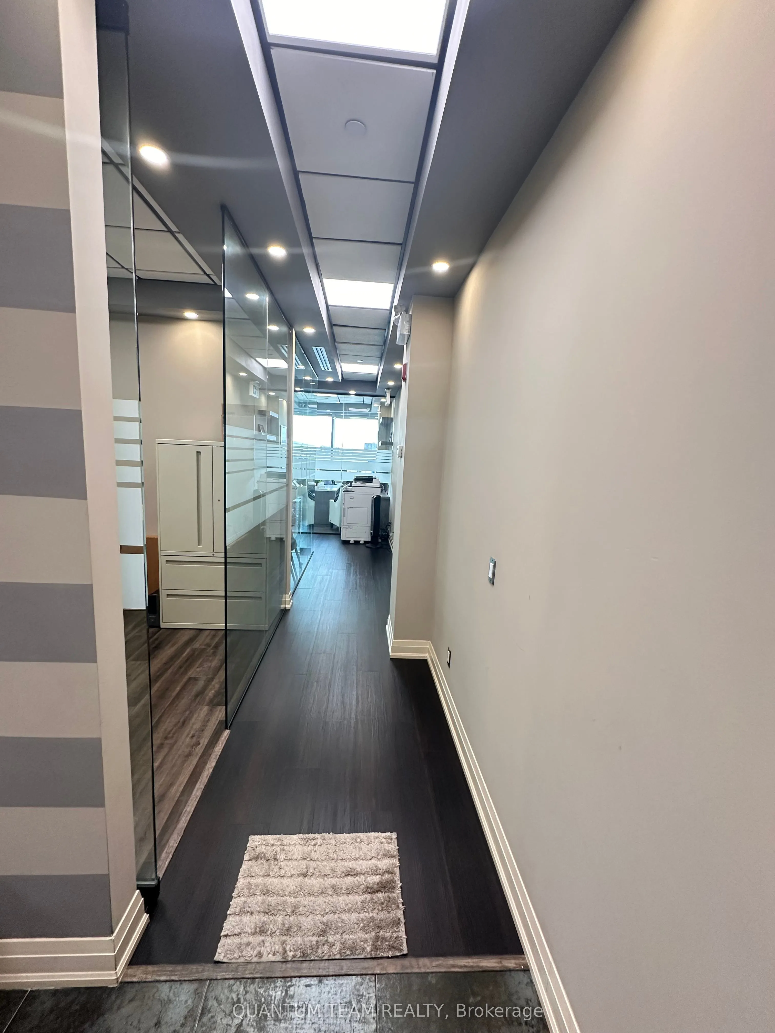218 Export Boulevard, #310