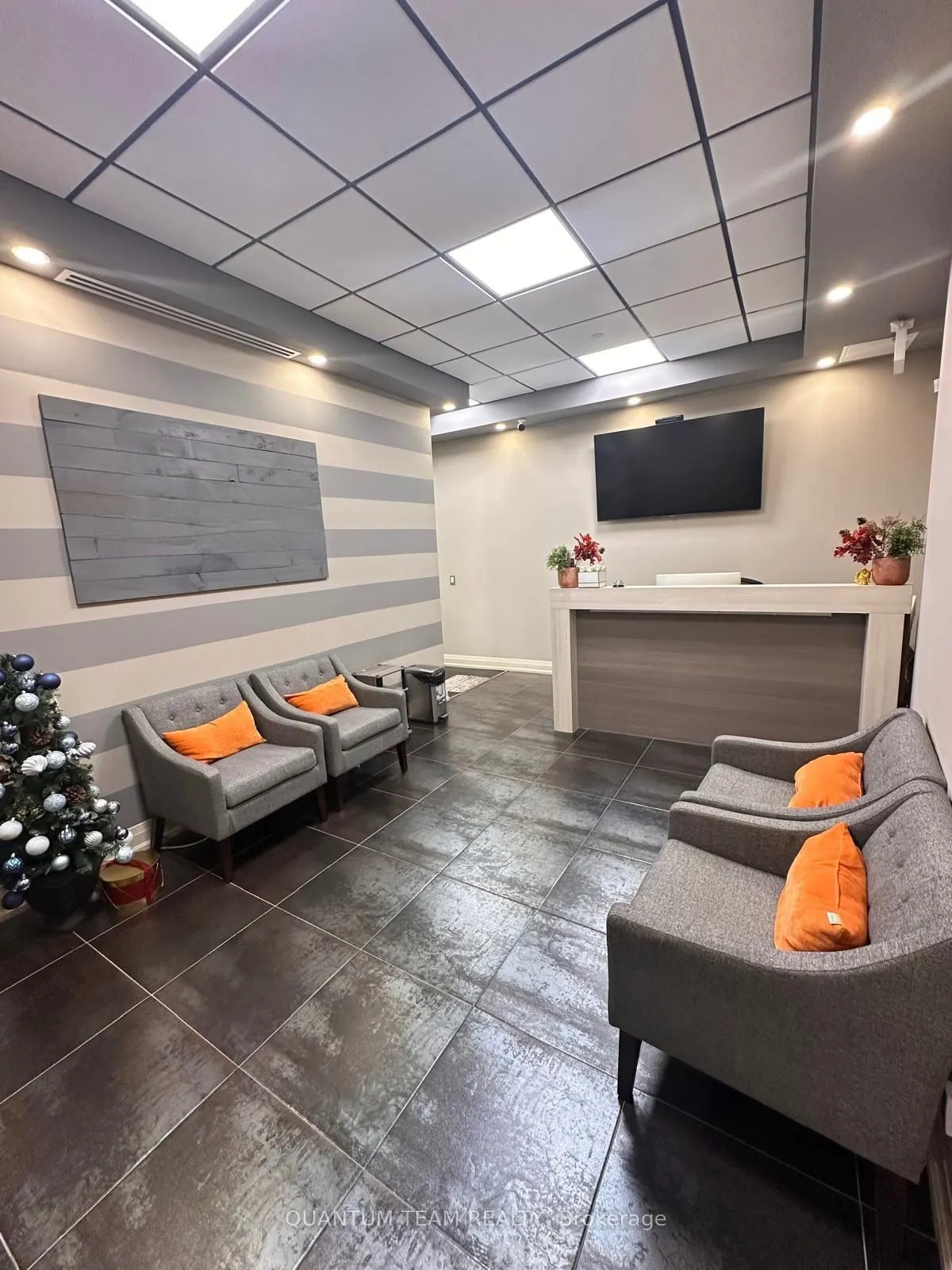 218 Export Boulevard, #310