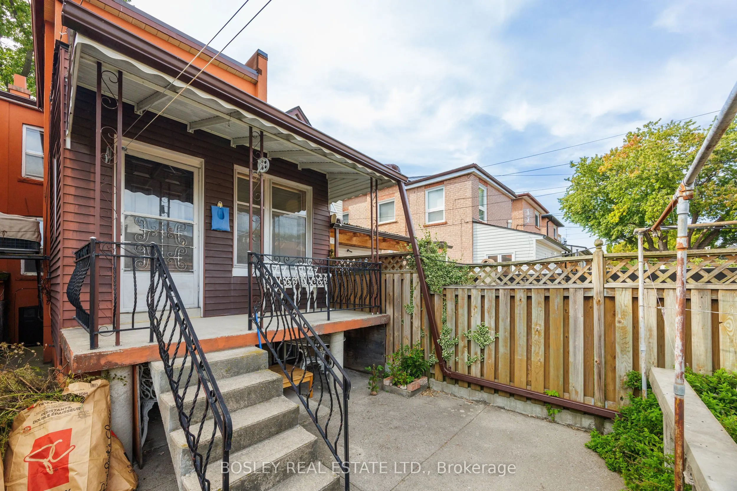 73 Salem Avenue