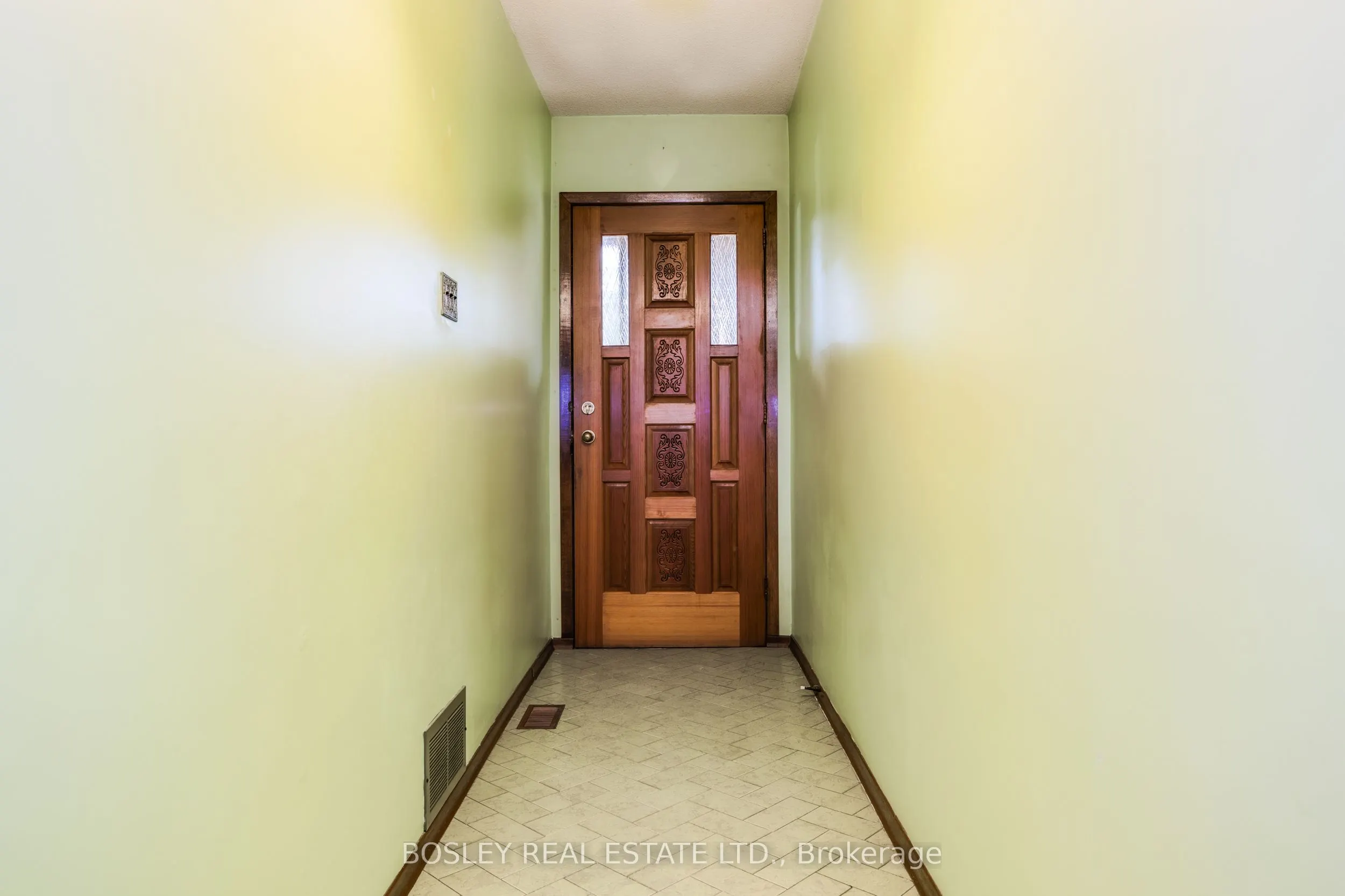 73 Salem Avenue