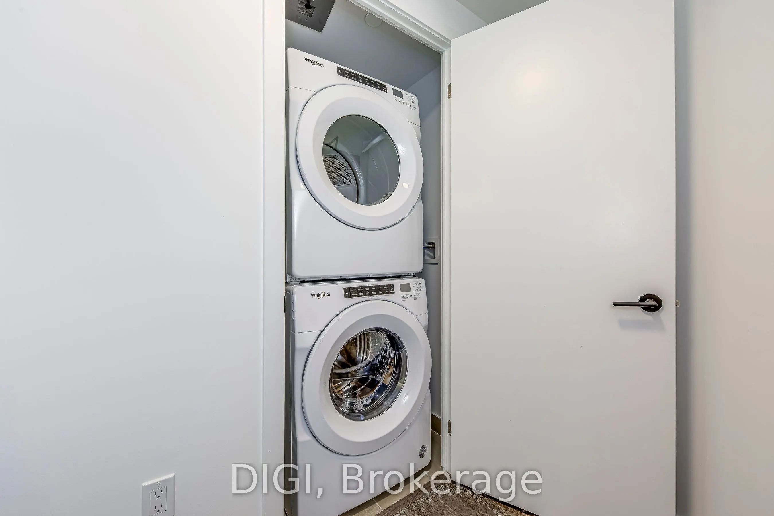185 Enfield Place, #3010