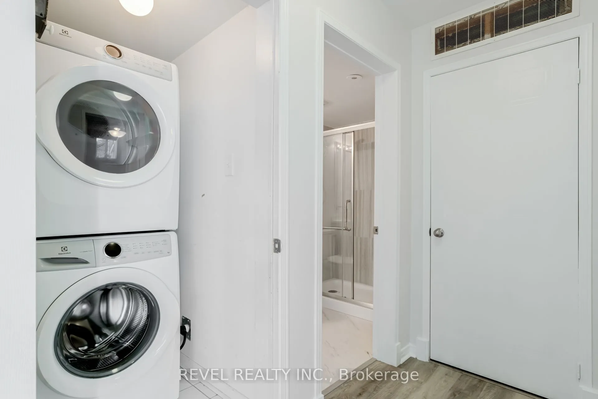 4975 Southampton Drive, #327